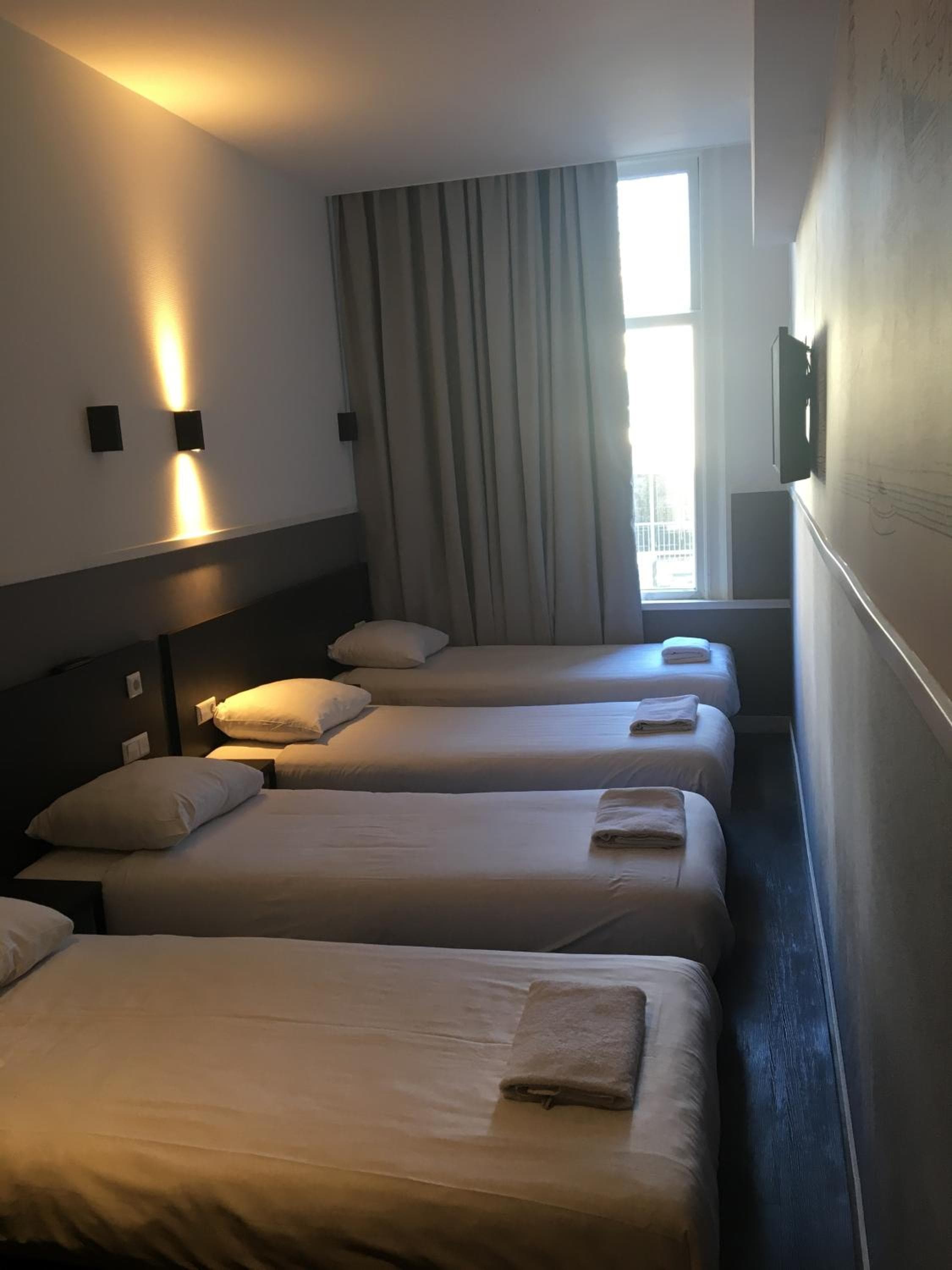 Hotel en alquiler — 16