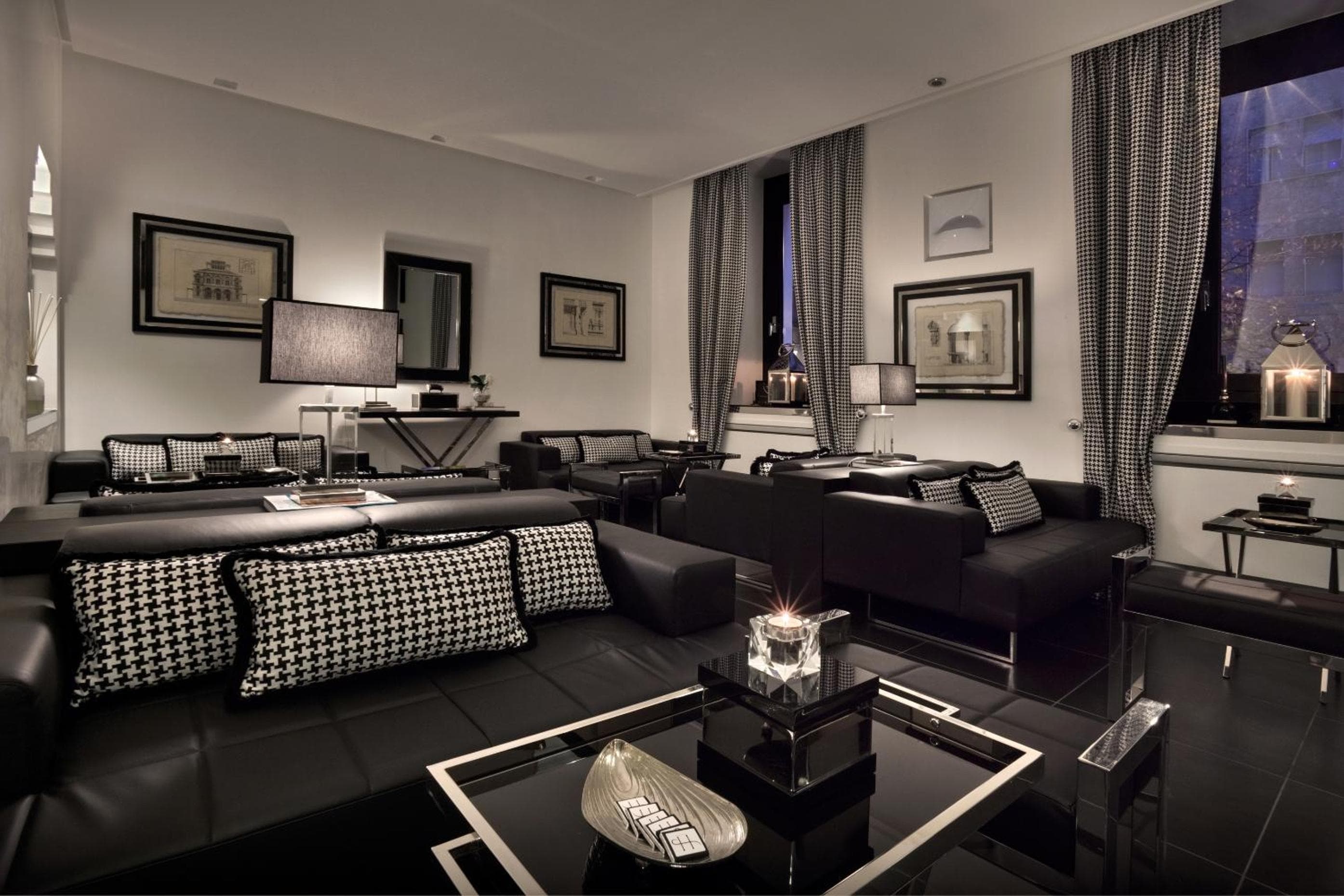 LHP Hotel Napoleon — 4