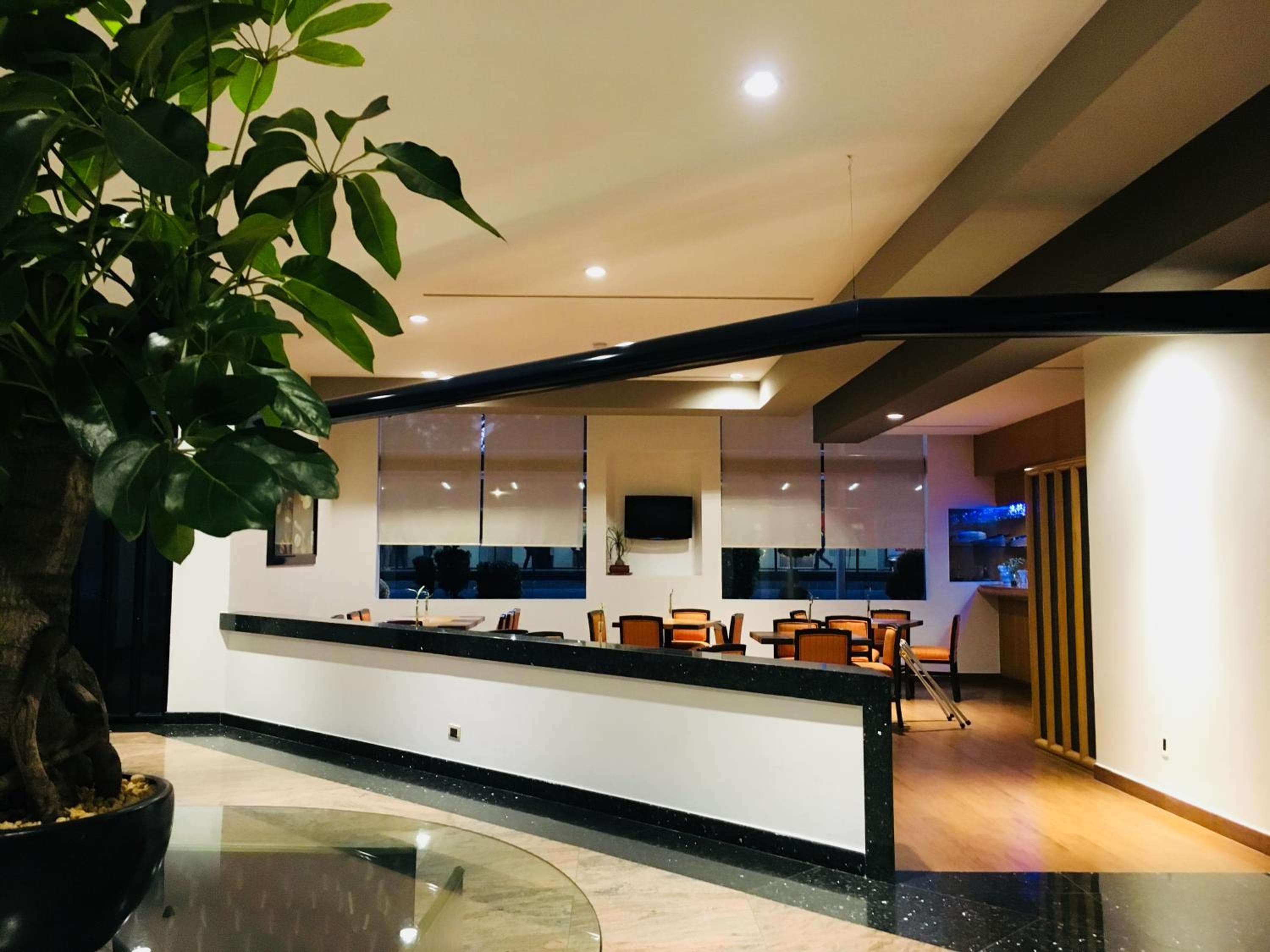 Hotel Harare — 13