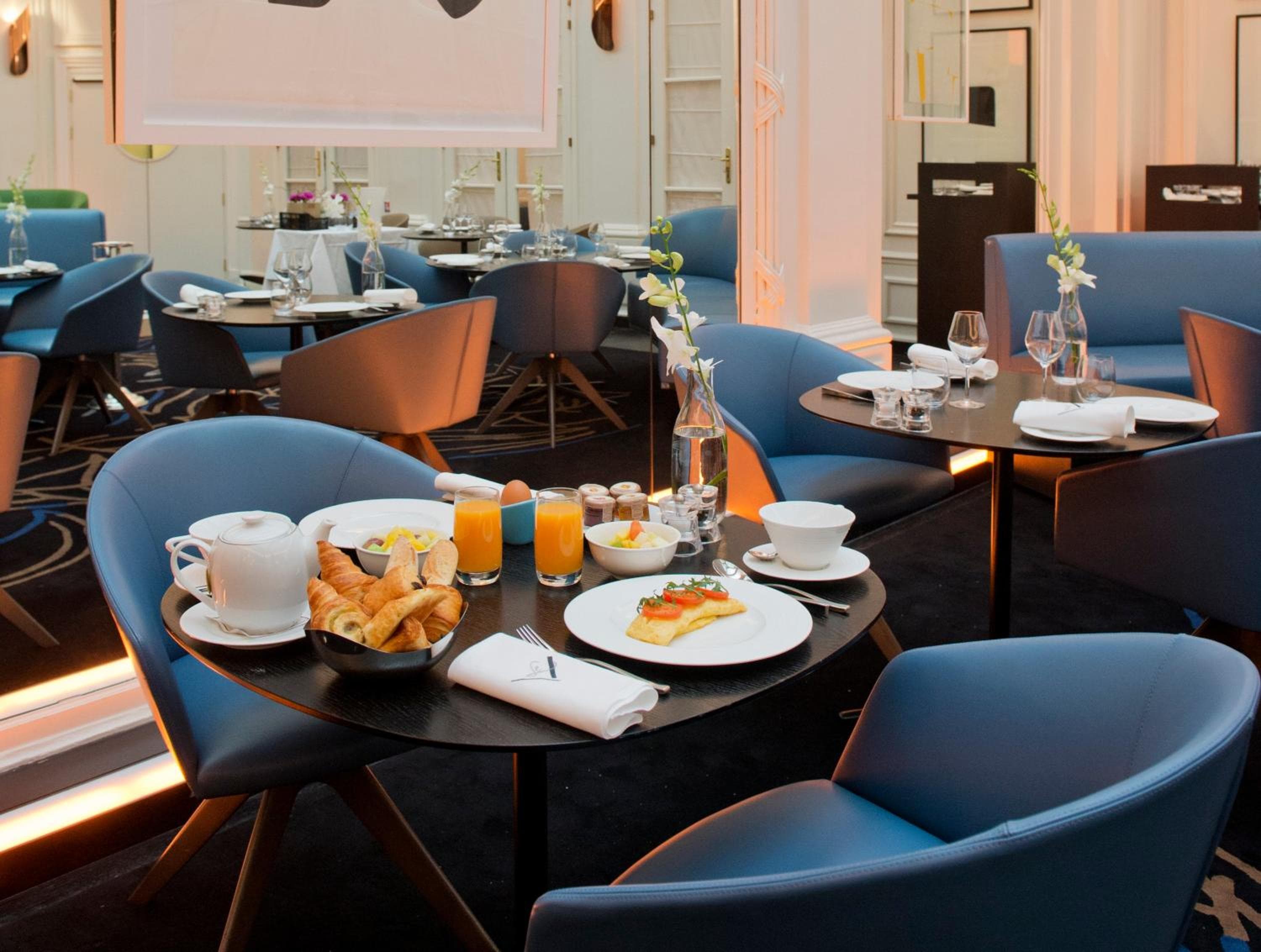 Hotel Vernet Champs Elysées Parigi — 29