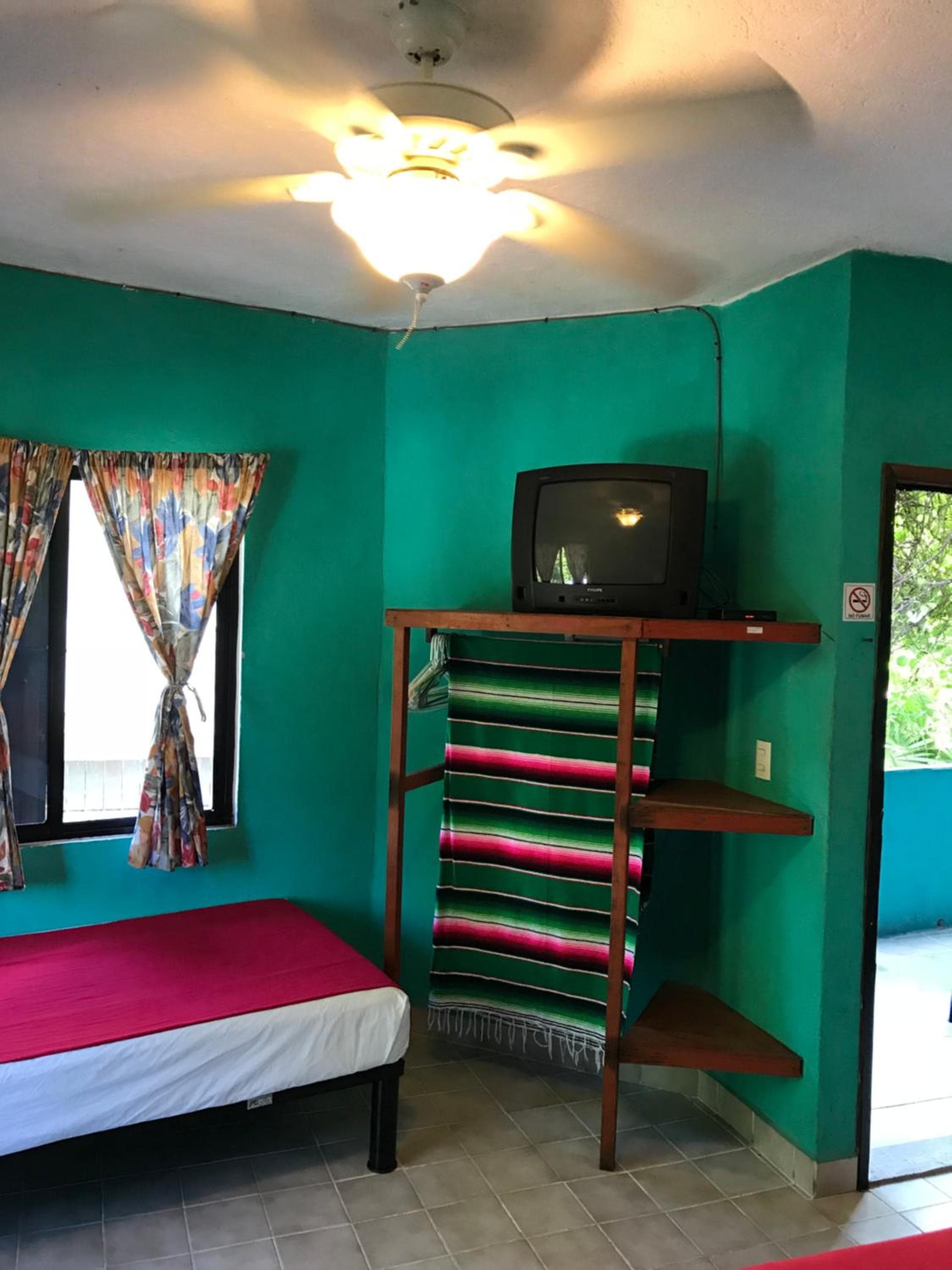 Hotel Colorado — 12