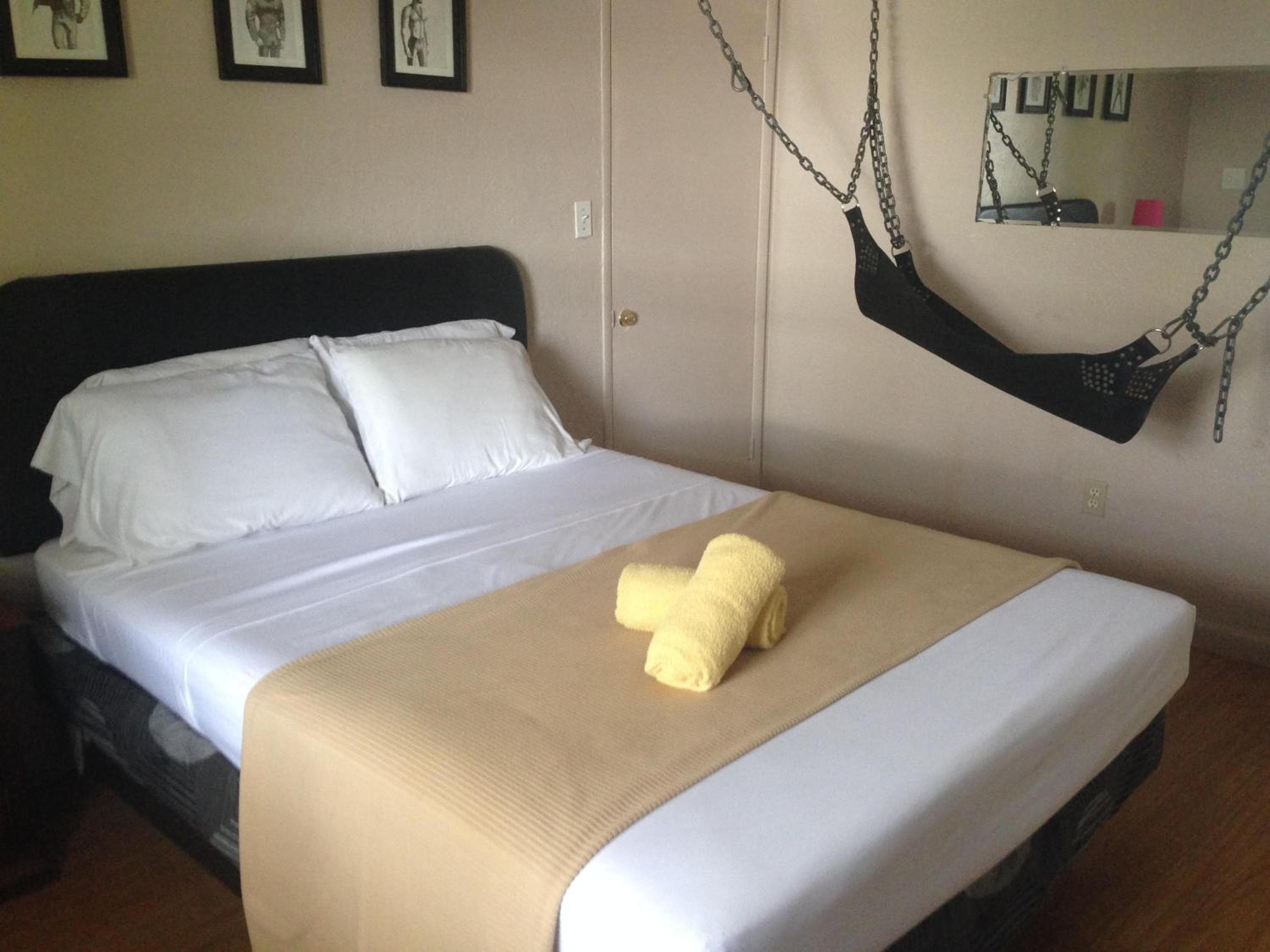 INN LEATHER GUEST HOUSE-GAY SOLO MASCHILE — 9