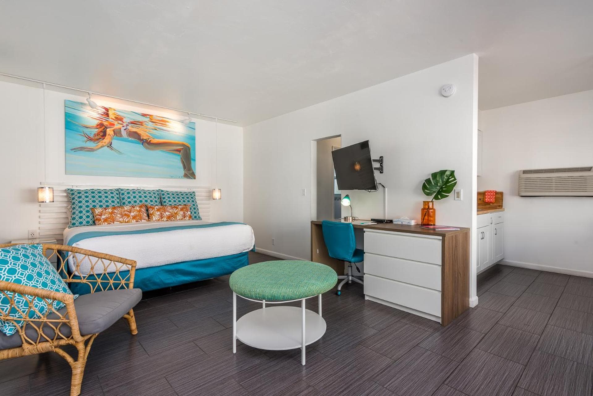 Nobleton Hotel — 8
