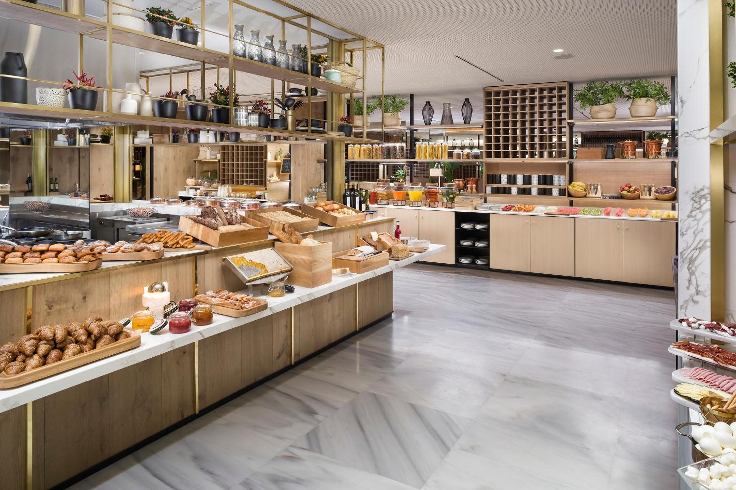 Meliá Madrid Serrano — 25