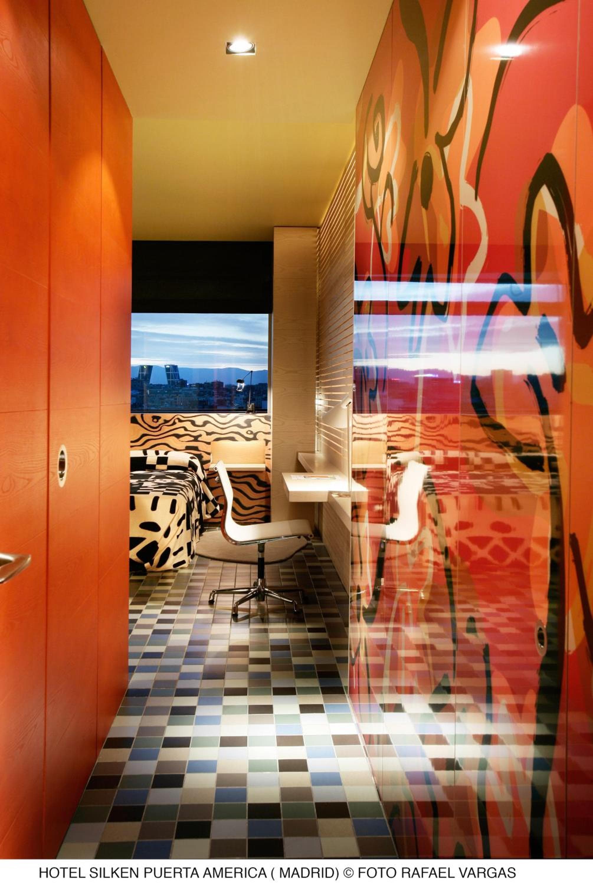 Hotel Puerta America — 13