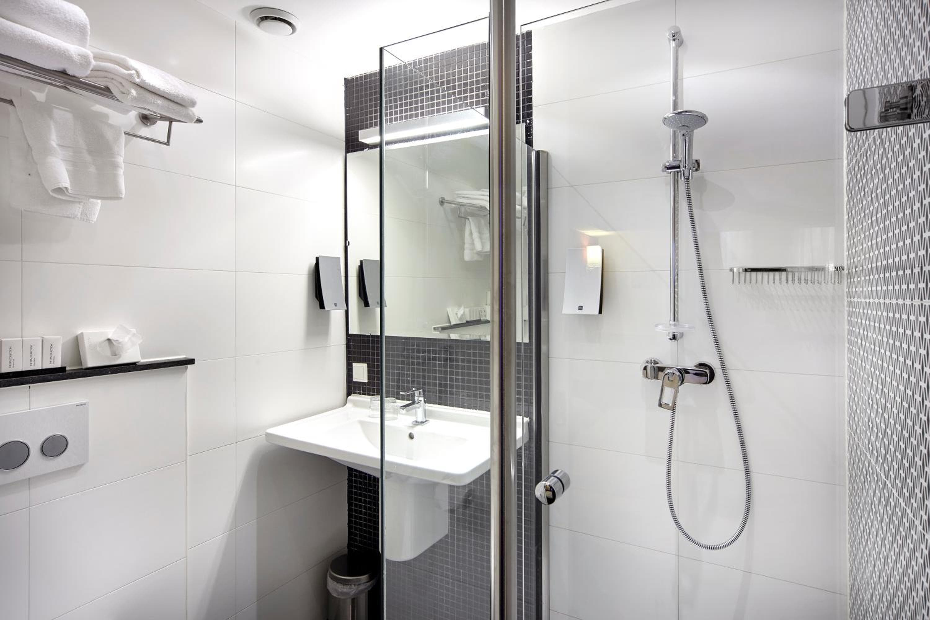 Nova Hotel — 7