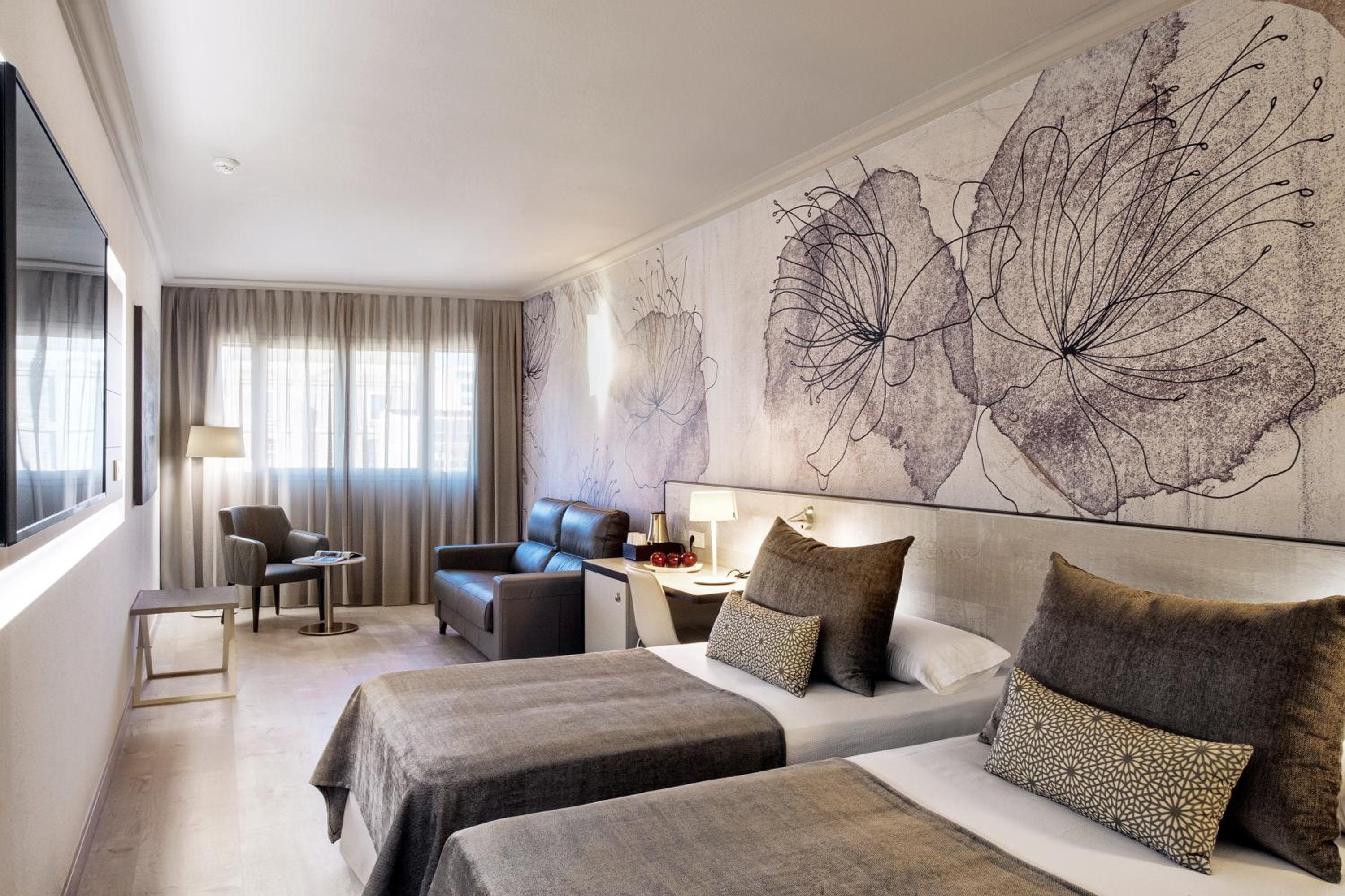 Sallés Hotel Pere IV — 8