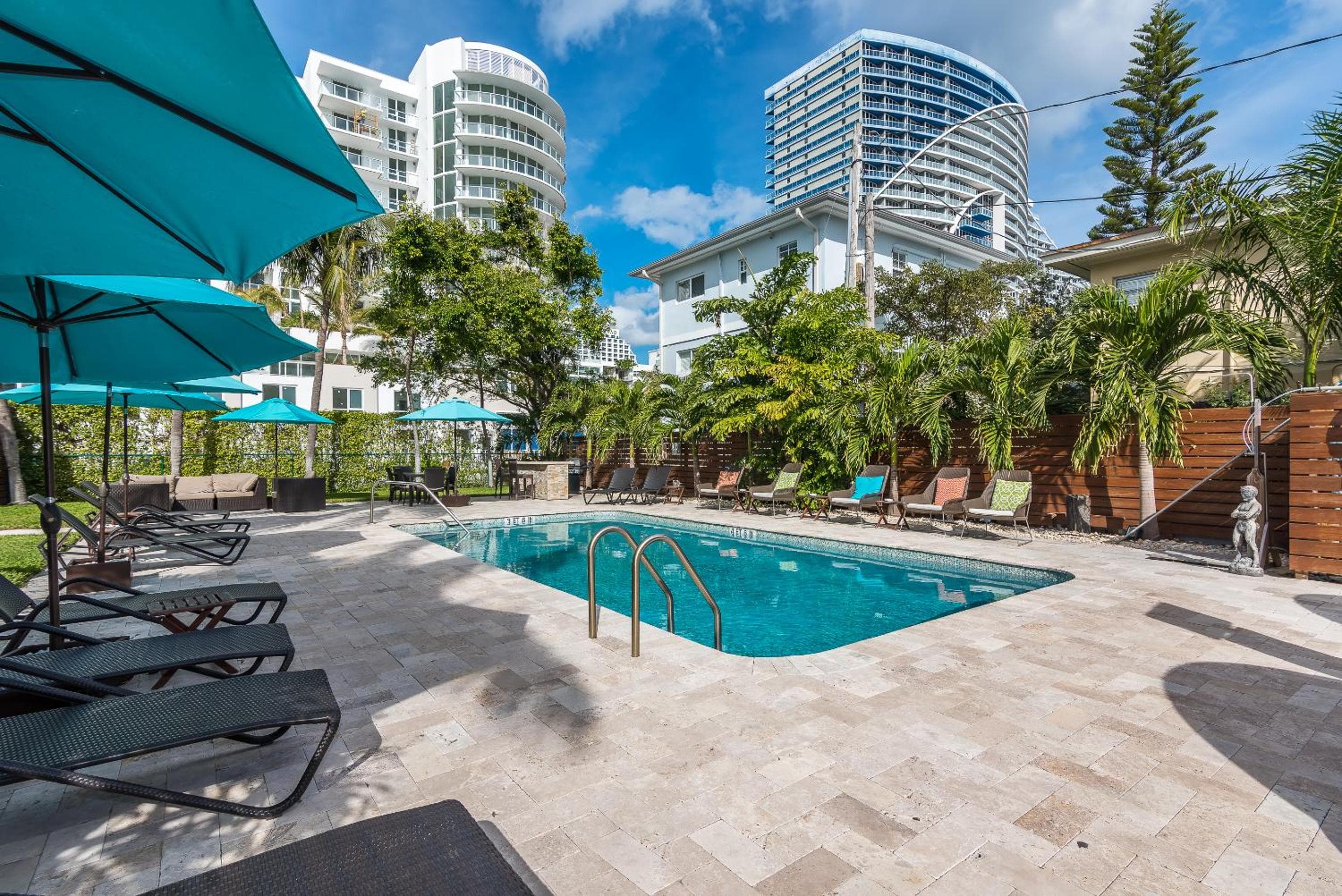 Nobleton Hotel — 24
