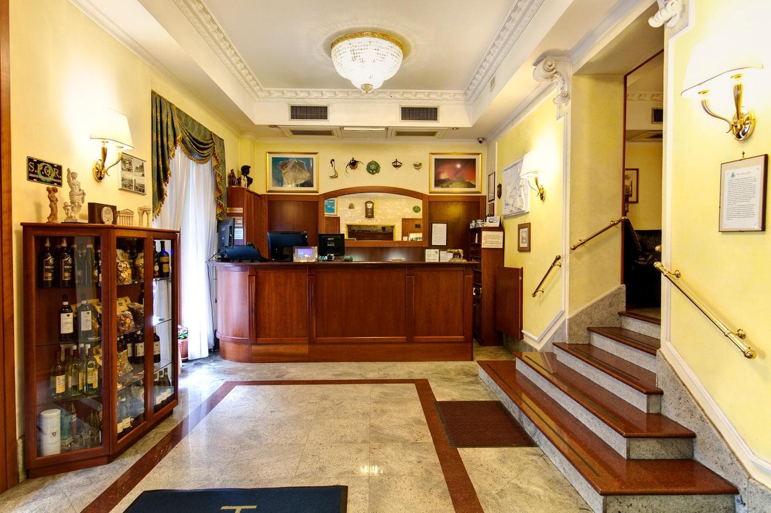 Hotel Stromboli — 7
