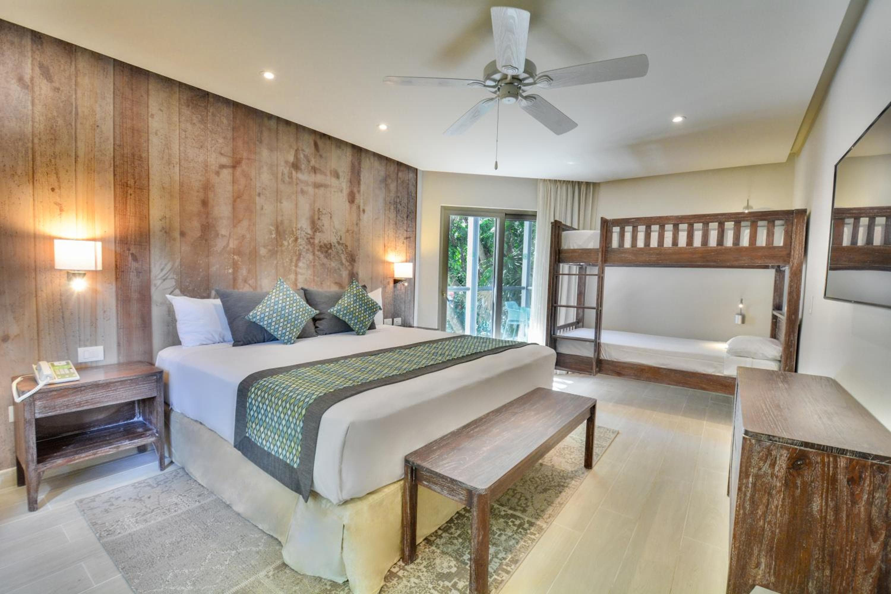 Sandos Caracol Nature Resort & Water Park All Inclusive — 11