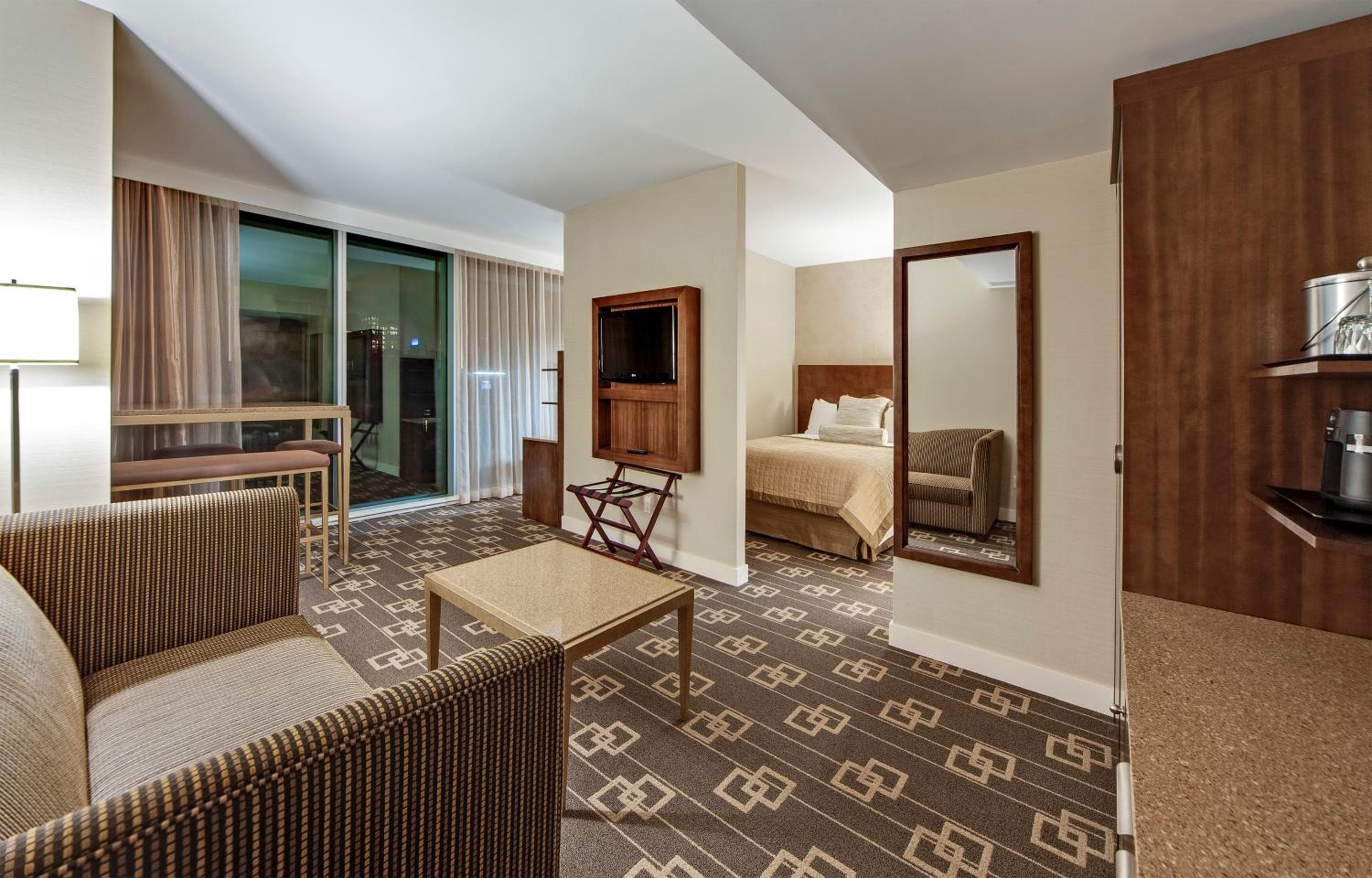 Wyndham Garden Chinatown — 27
