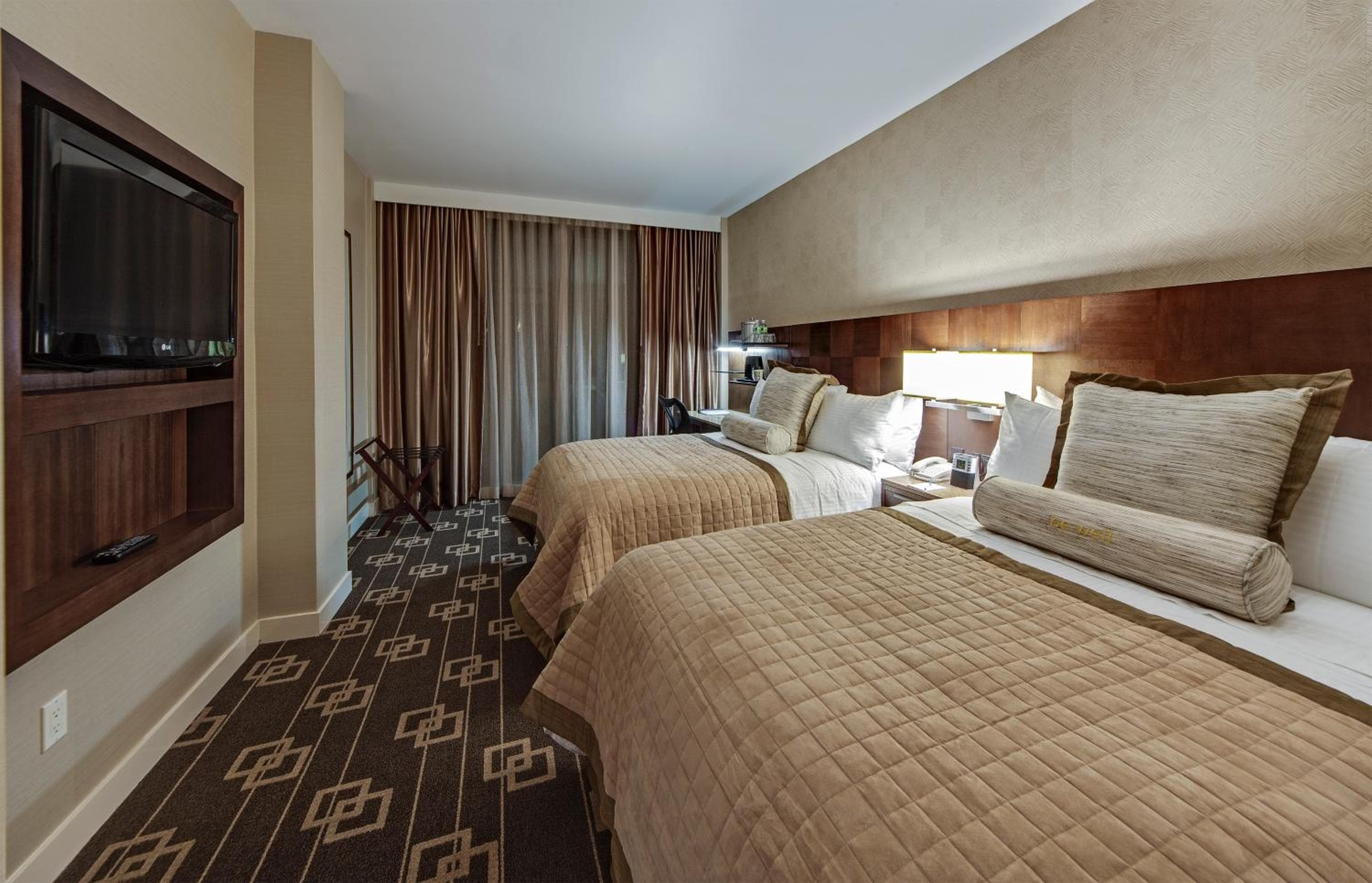 Wyndham Garden Chinatown — 28