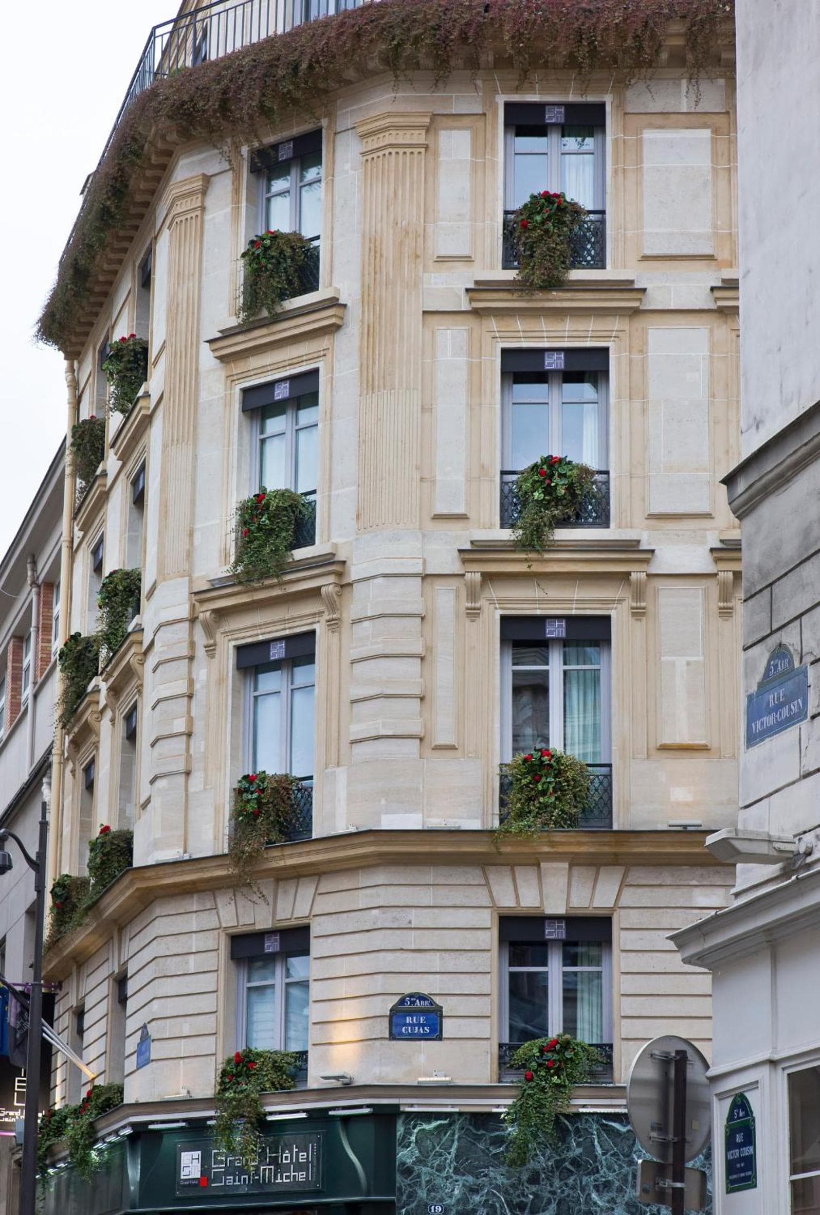 Grand Hotel Saint Michel — 16
