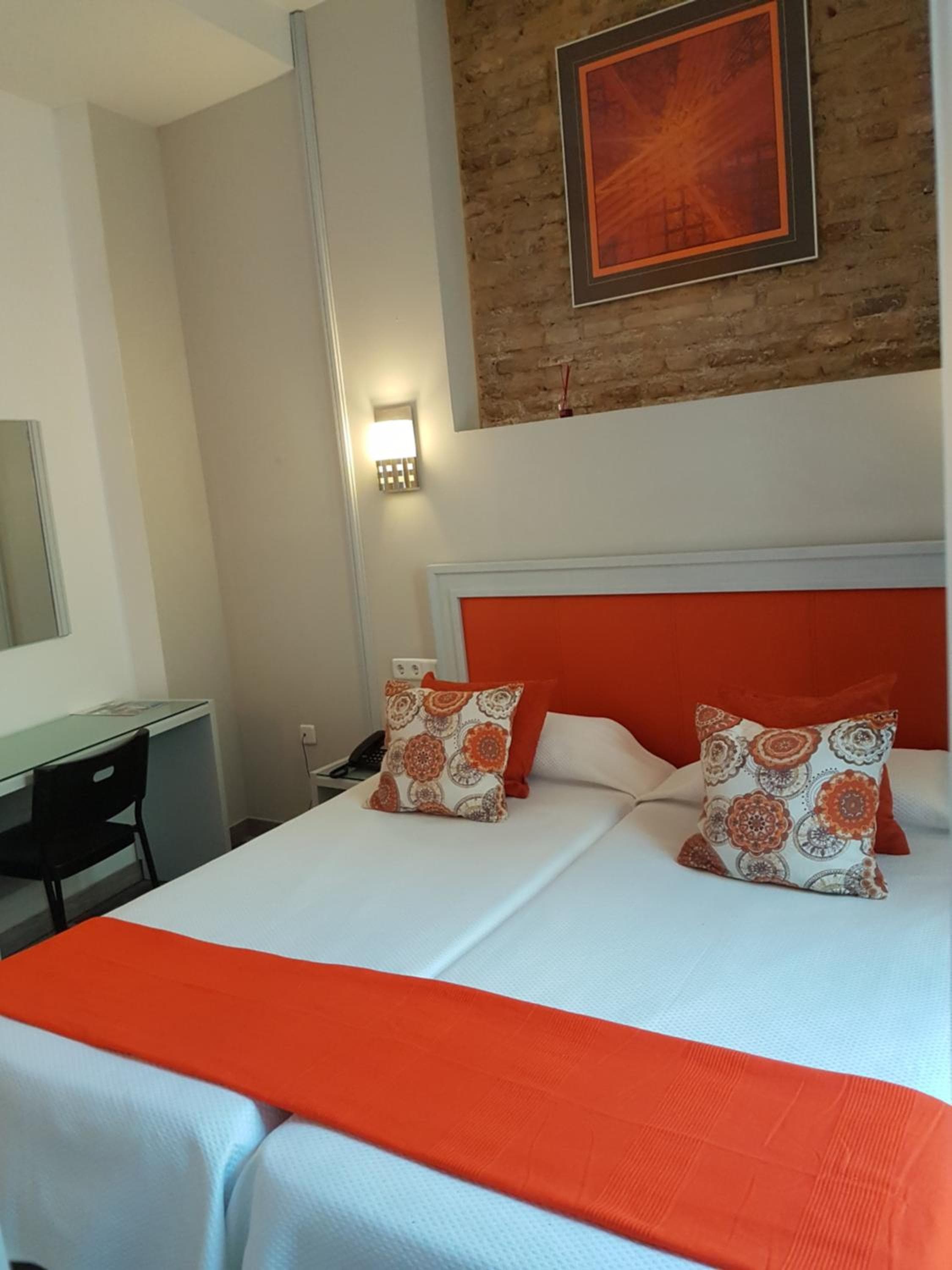 Hotel y Apartamentos Doña Lola — 25