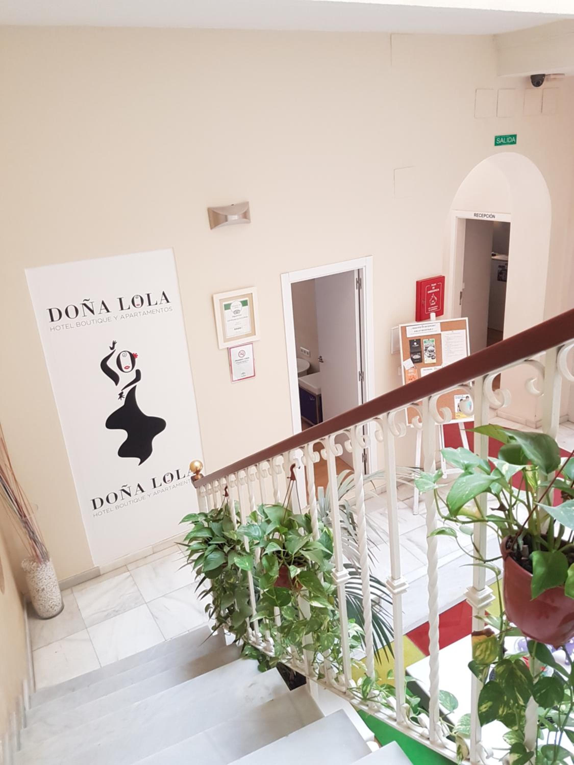 Hotel y Apartamentos Doña Lola — 22
