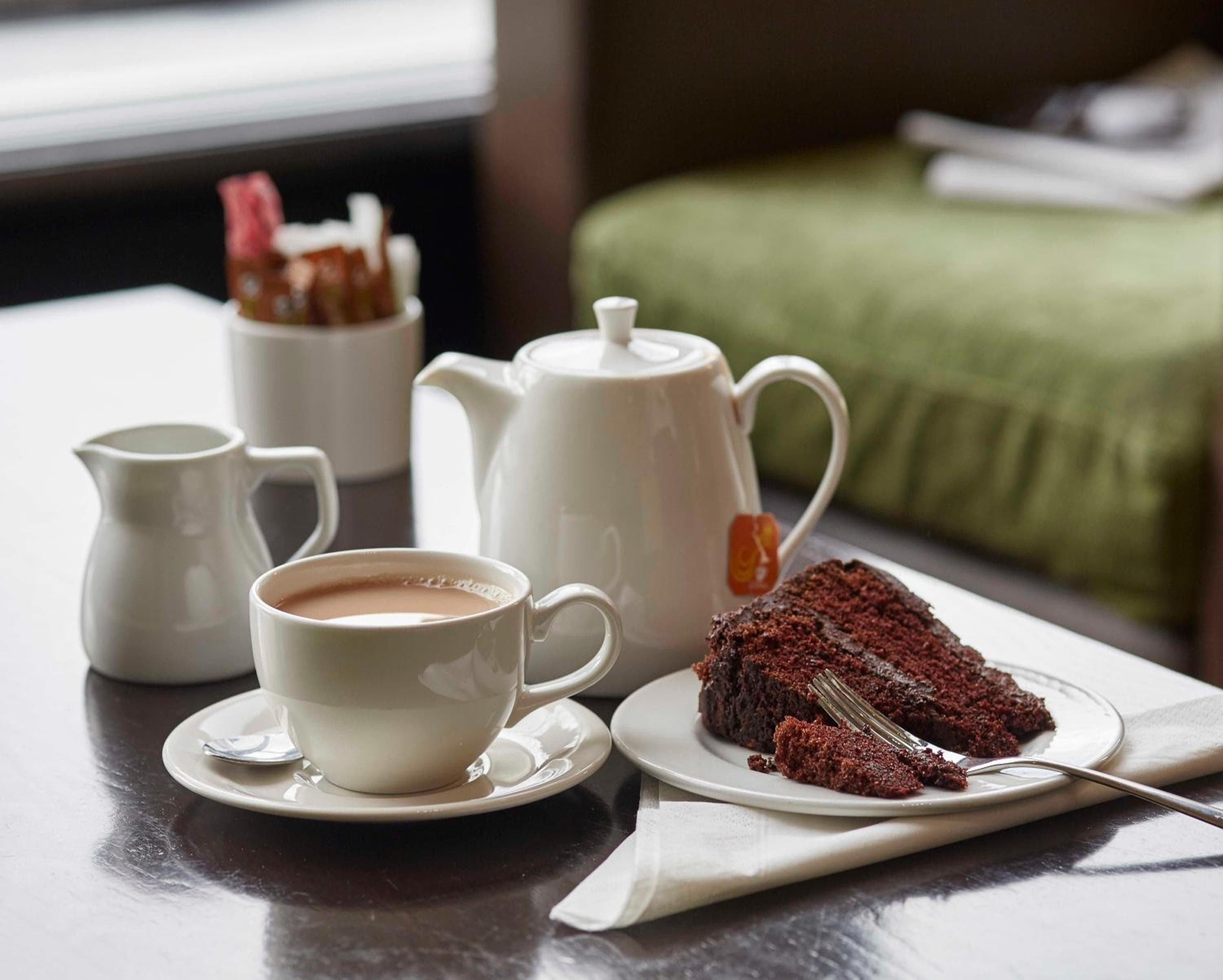 Il Tower Hotel, Londra — 10