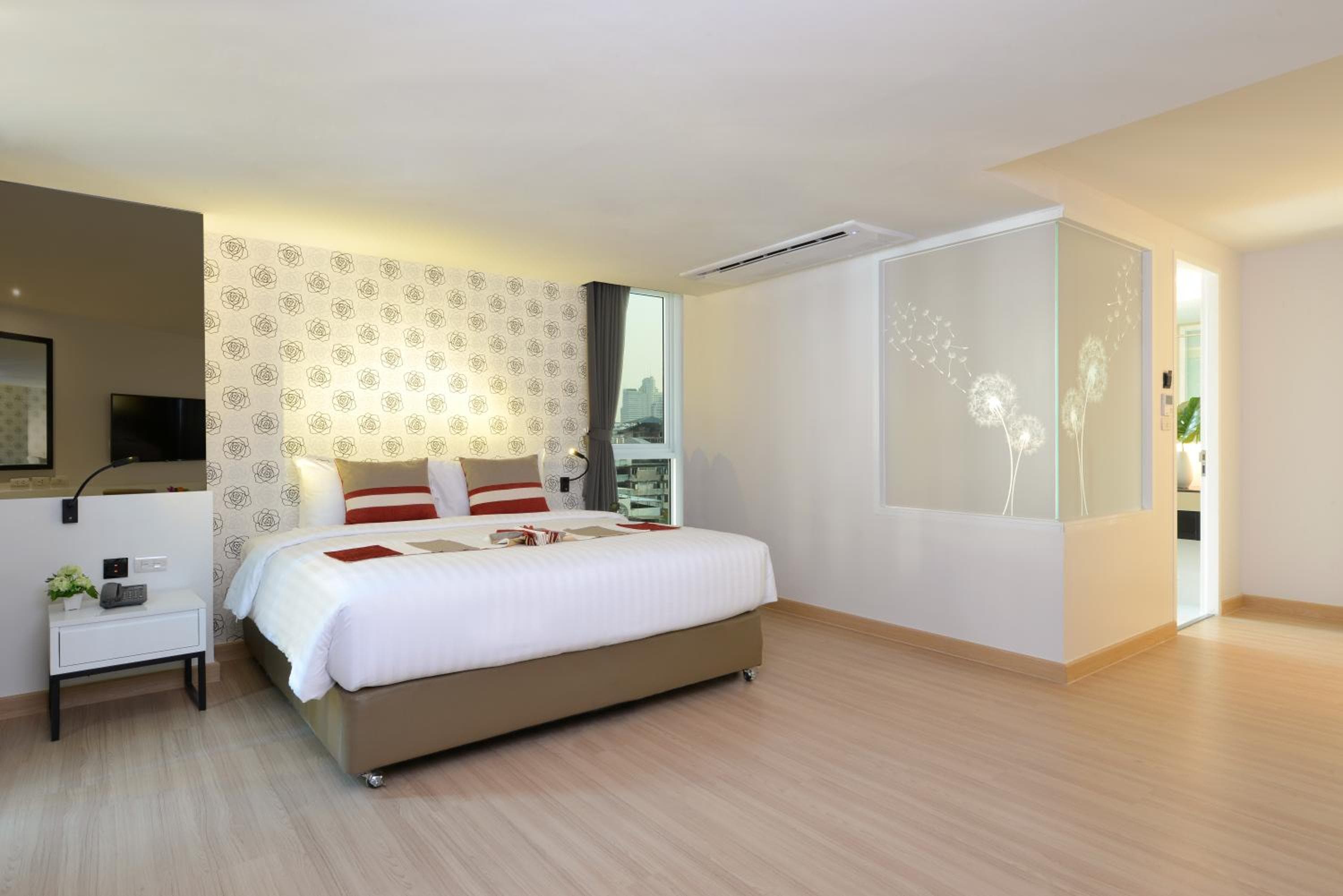 D'Tel Bangkok — 28