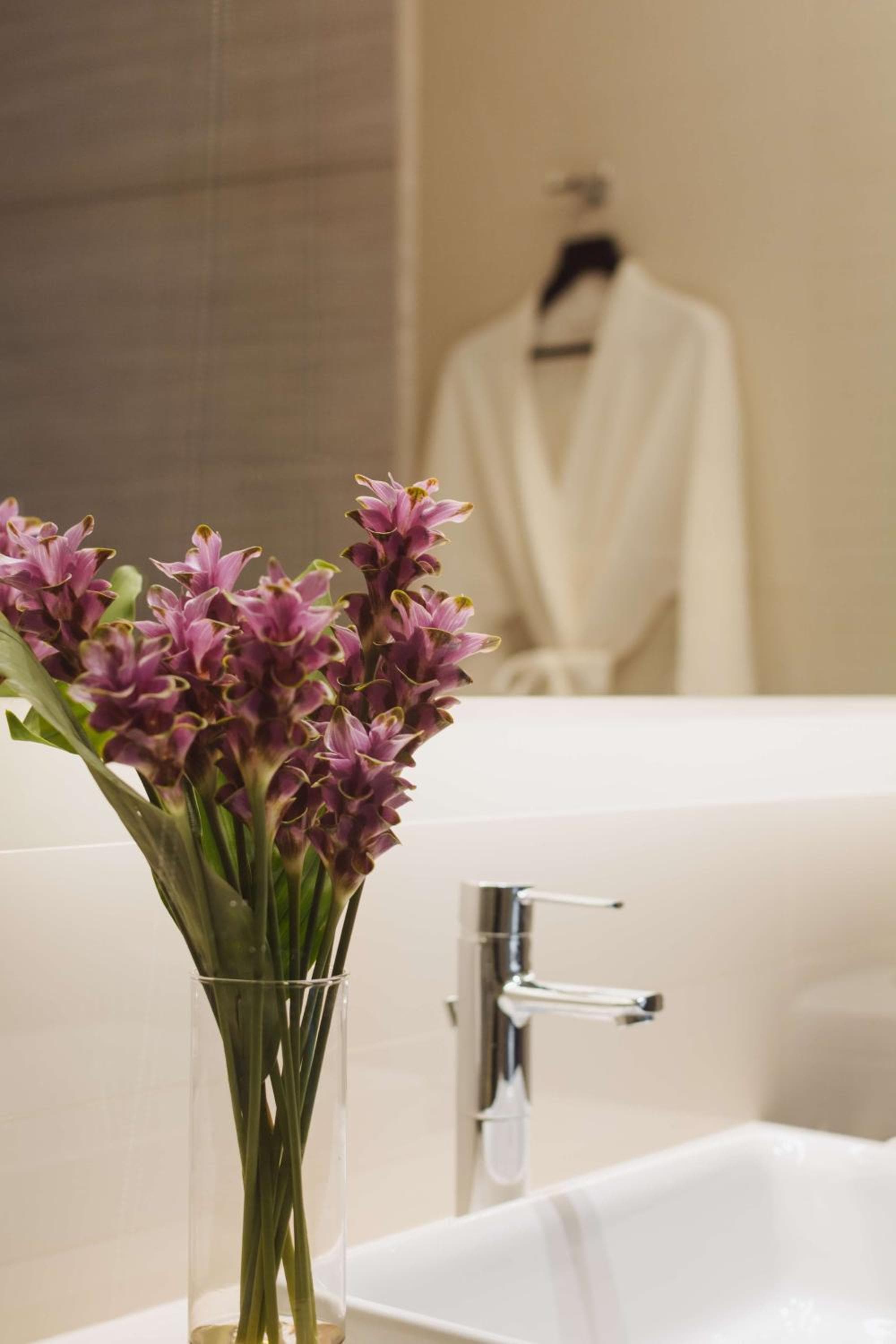 Hyatt Place Bangkok Sukhumvit 24 — 13