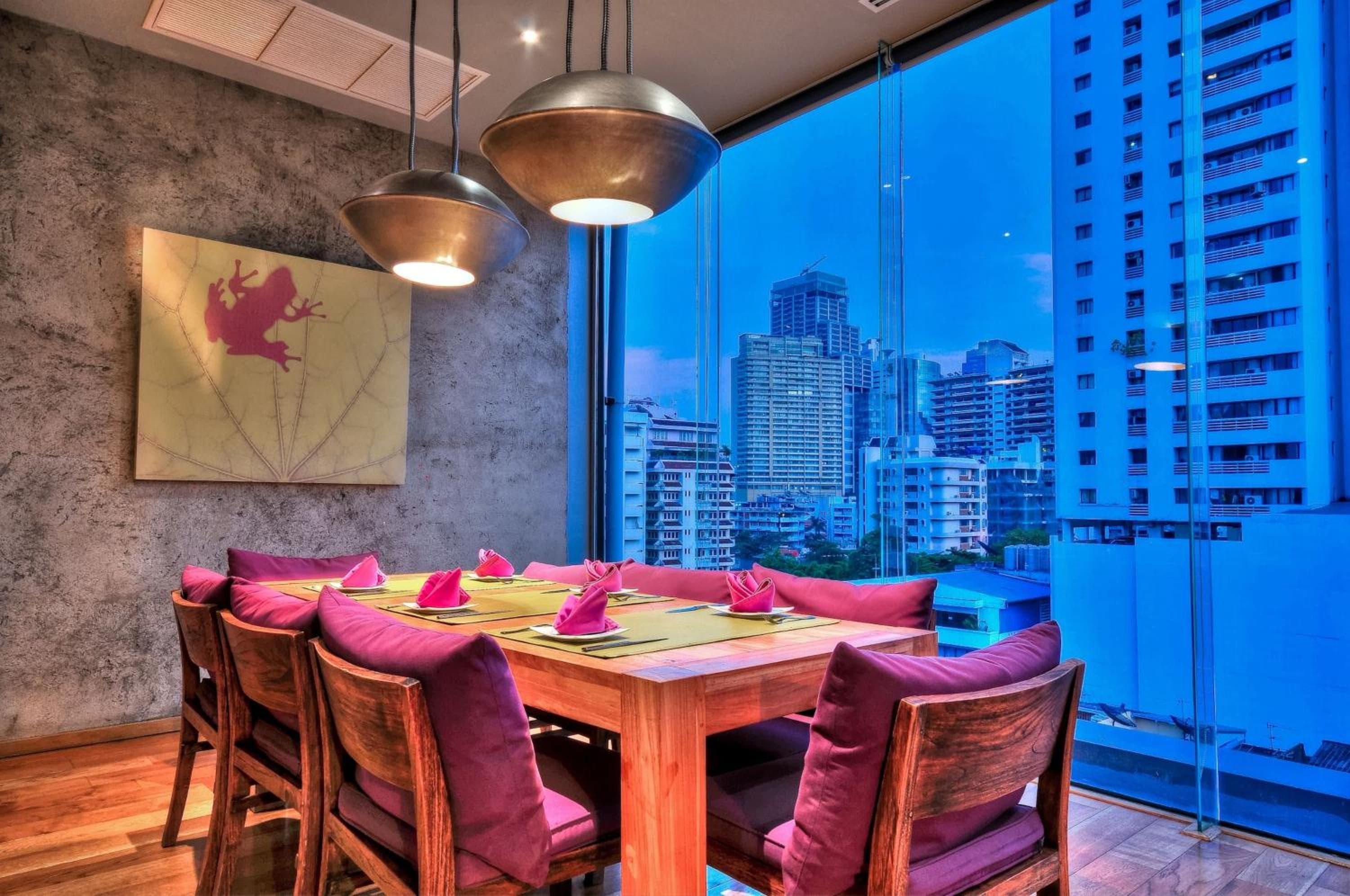 Galleria 10 Hotel Bangkok — 11