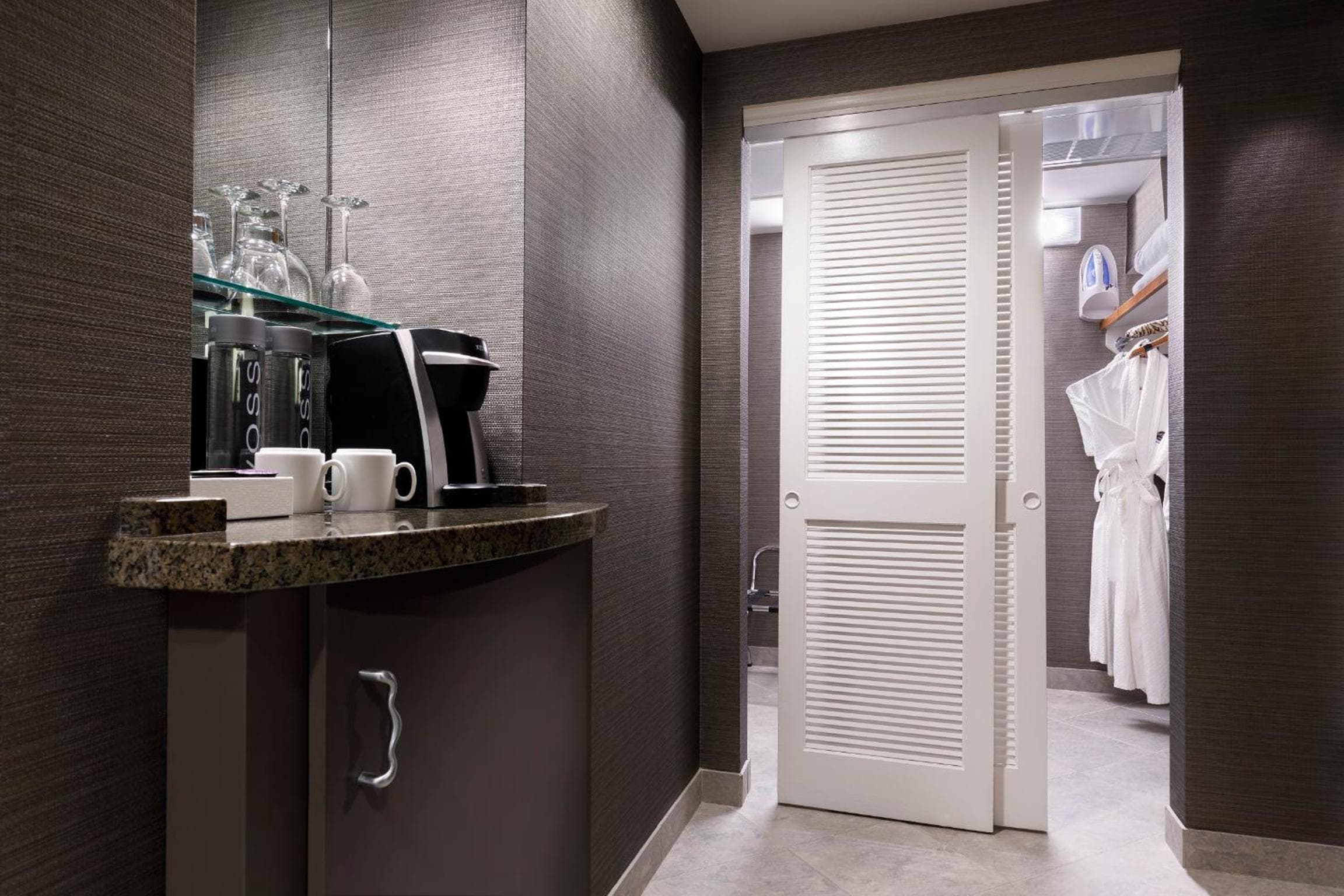 Universal's Hard Rock Hotel® — 27