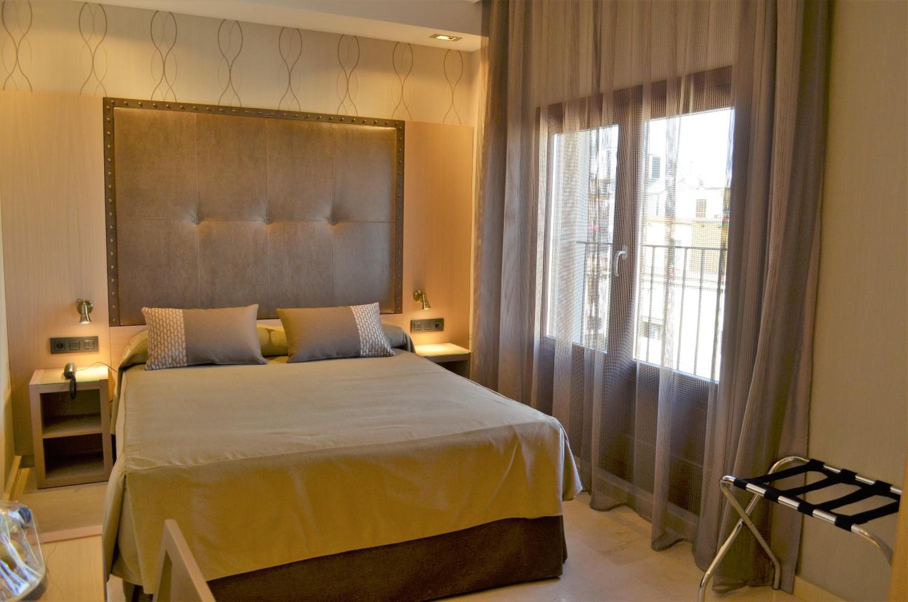 Gran Hotel Barcino — 15