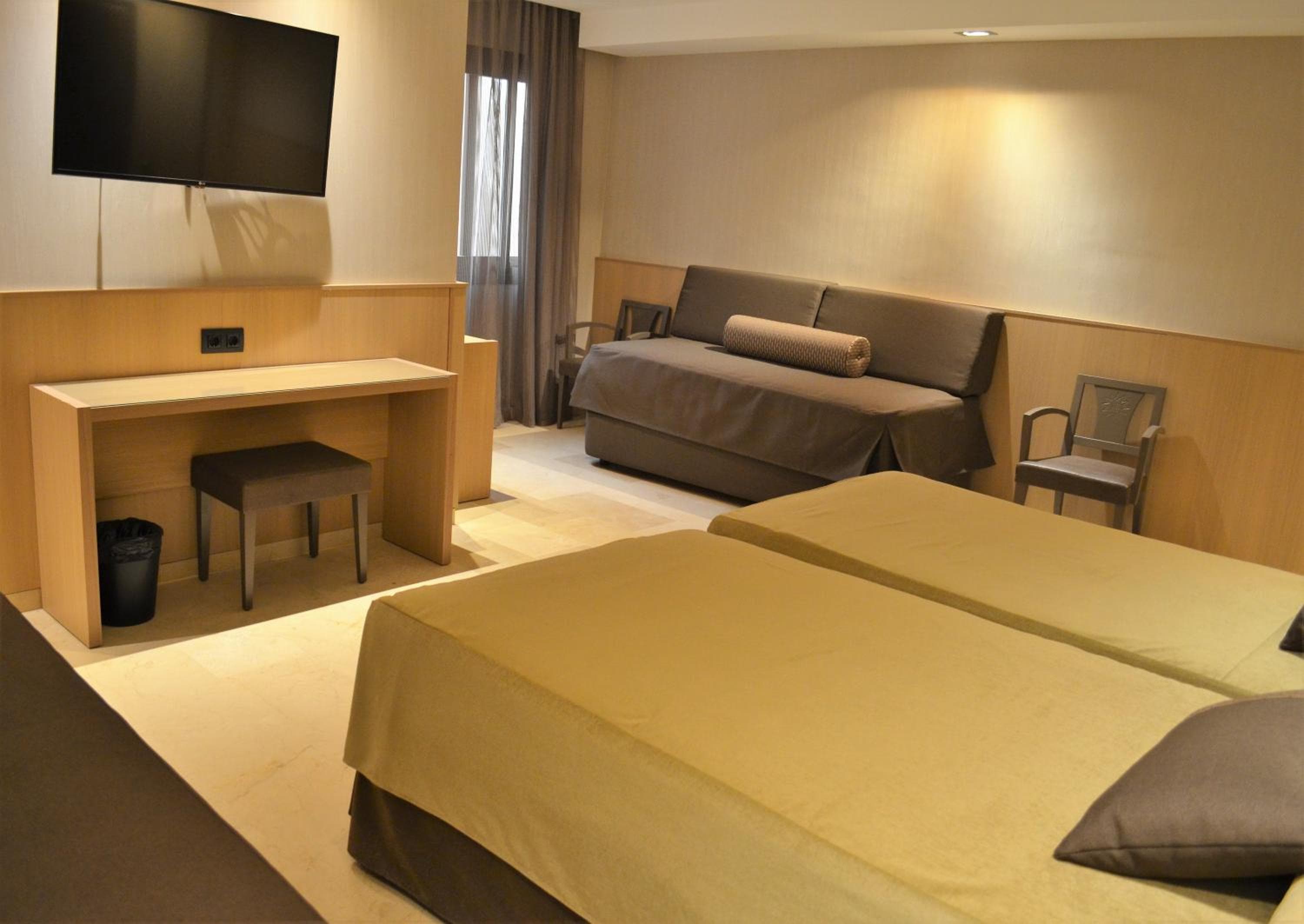 Gran Hotel Barcino — 18