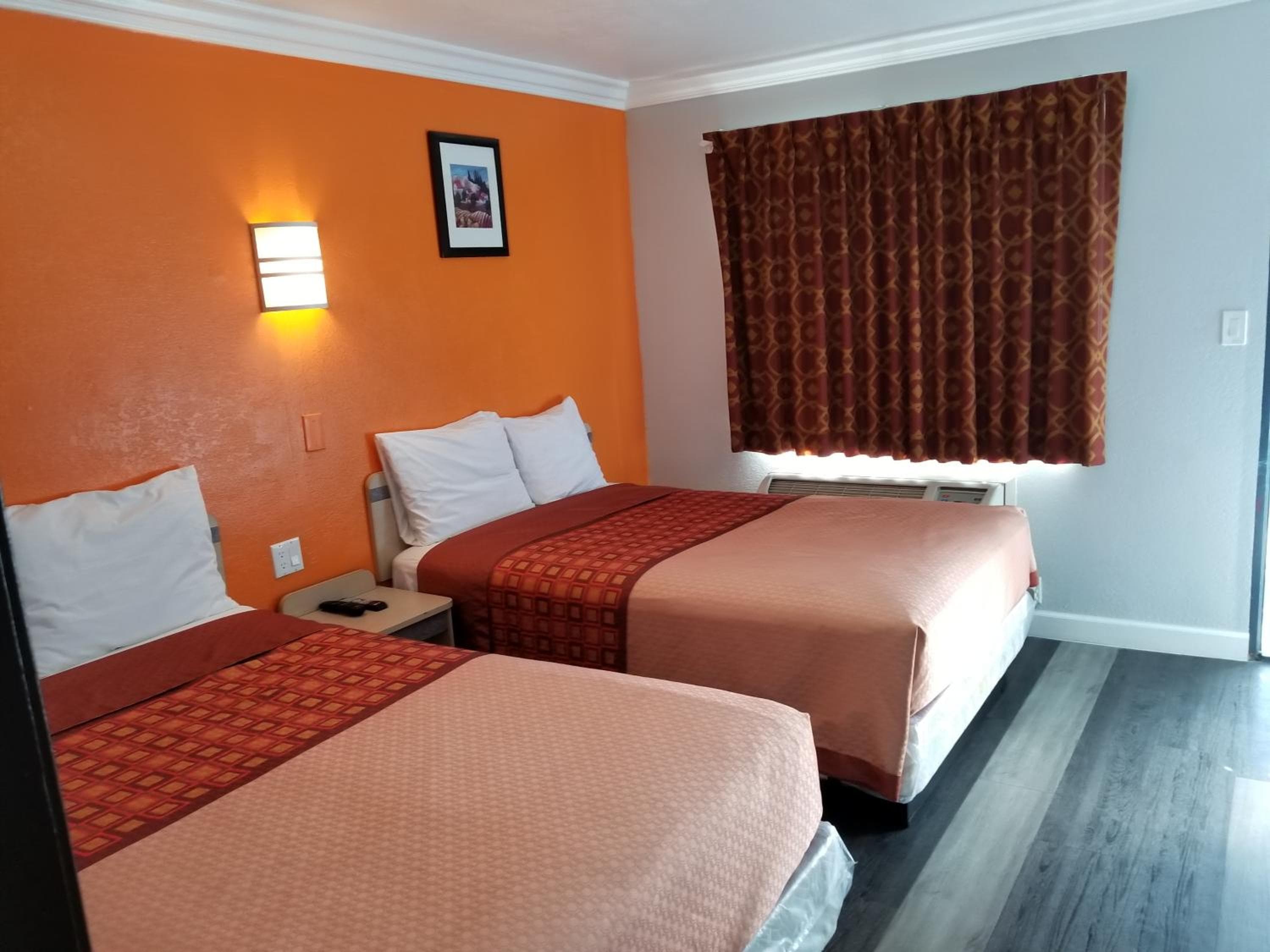 Value Inn Hollywood — 19