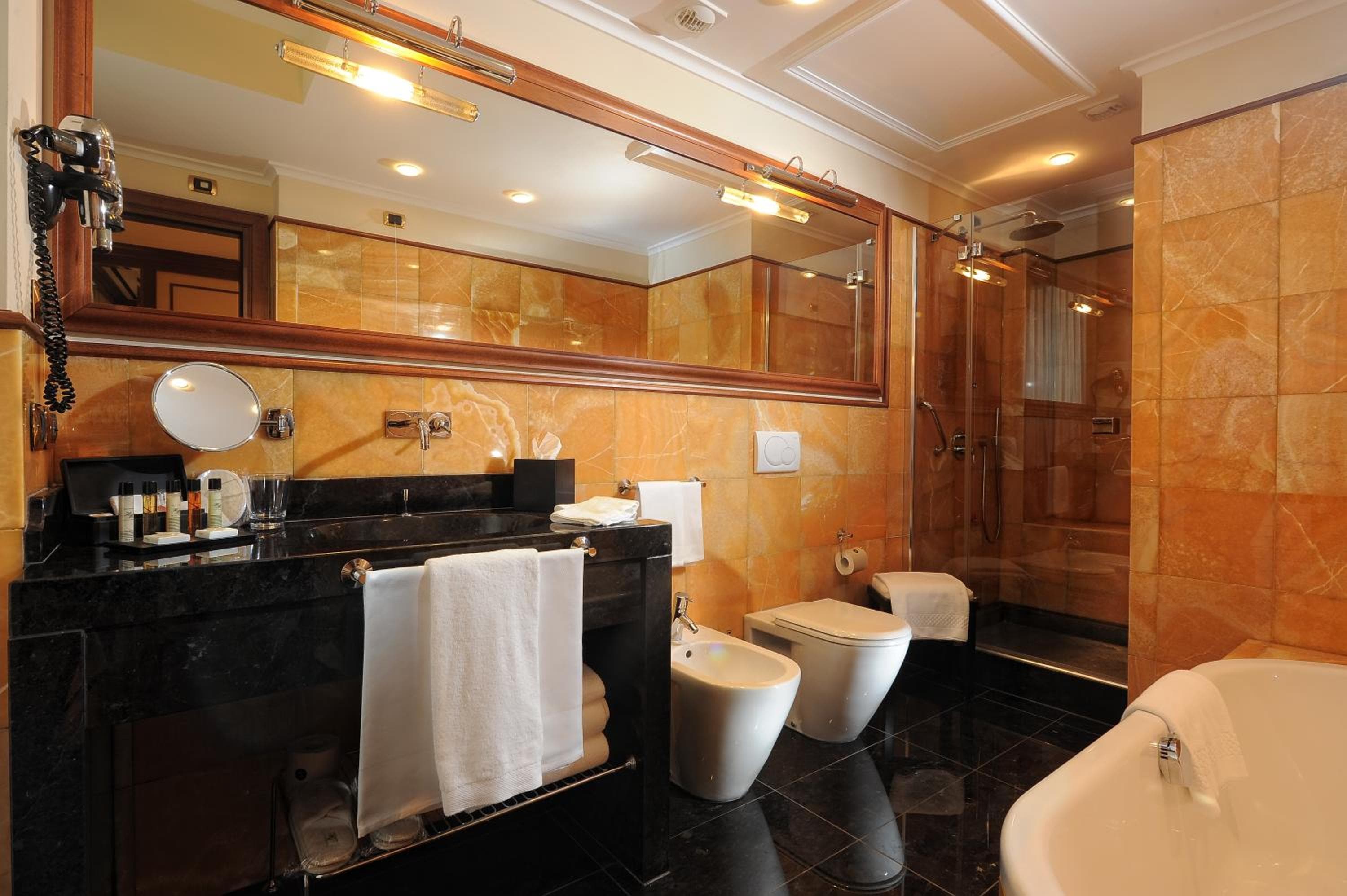 Albergo Manzoni — 5