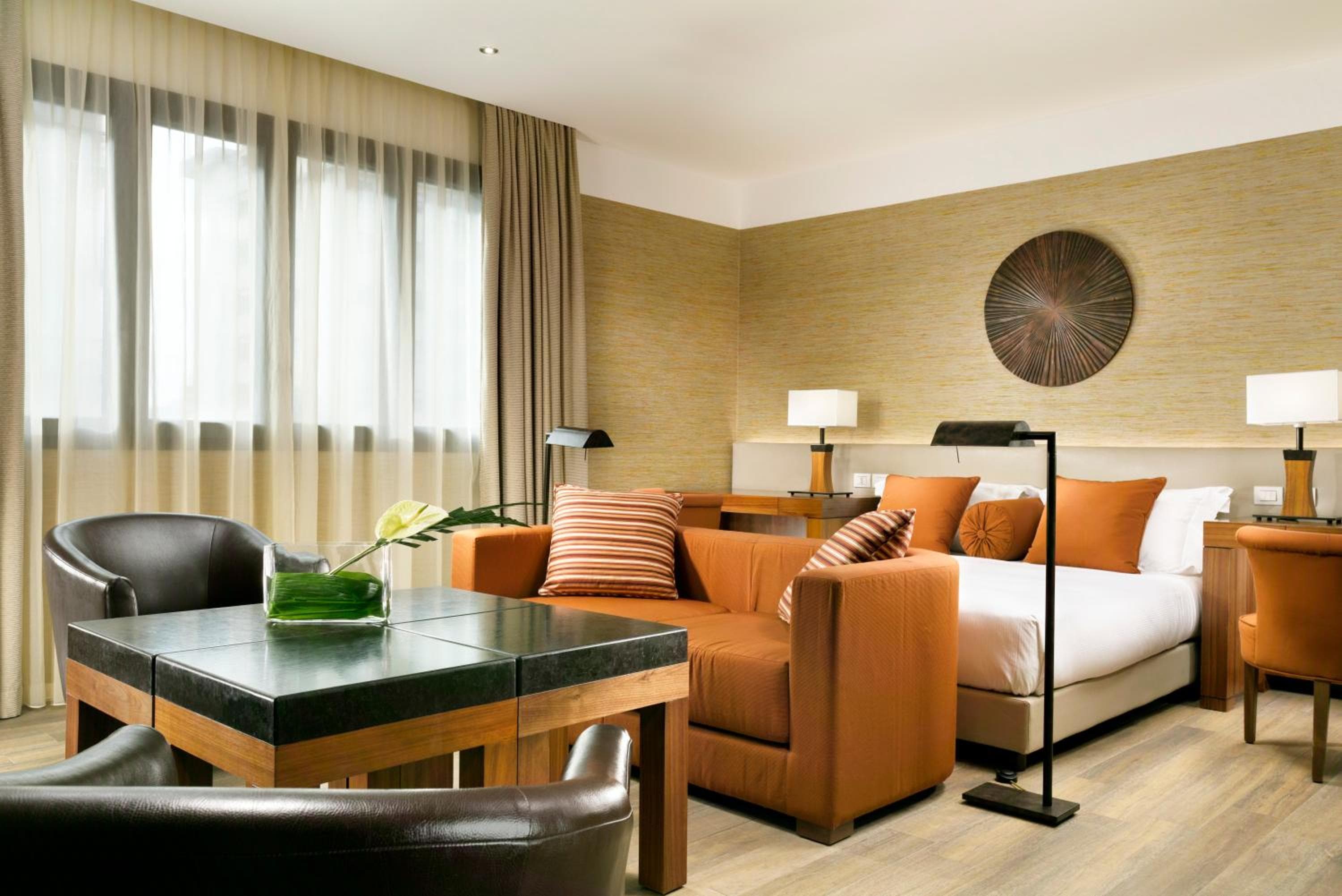 Milan Suite Hotel — 8