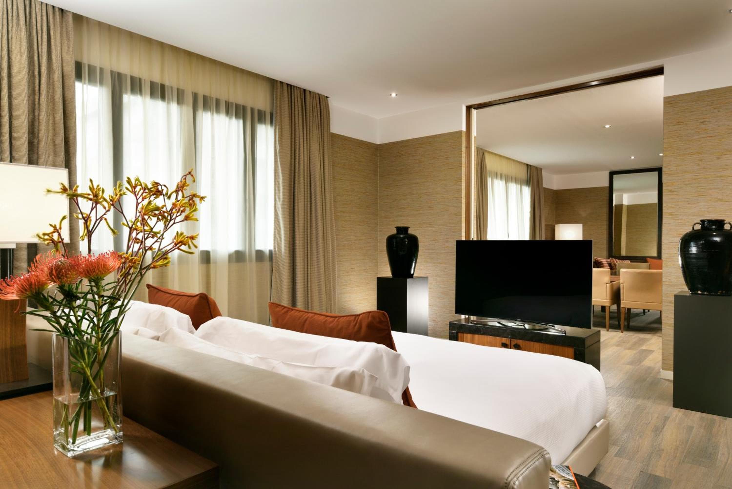 Milan Suite Hotel — 24