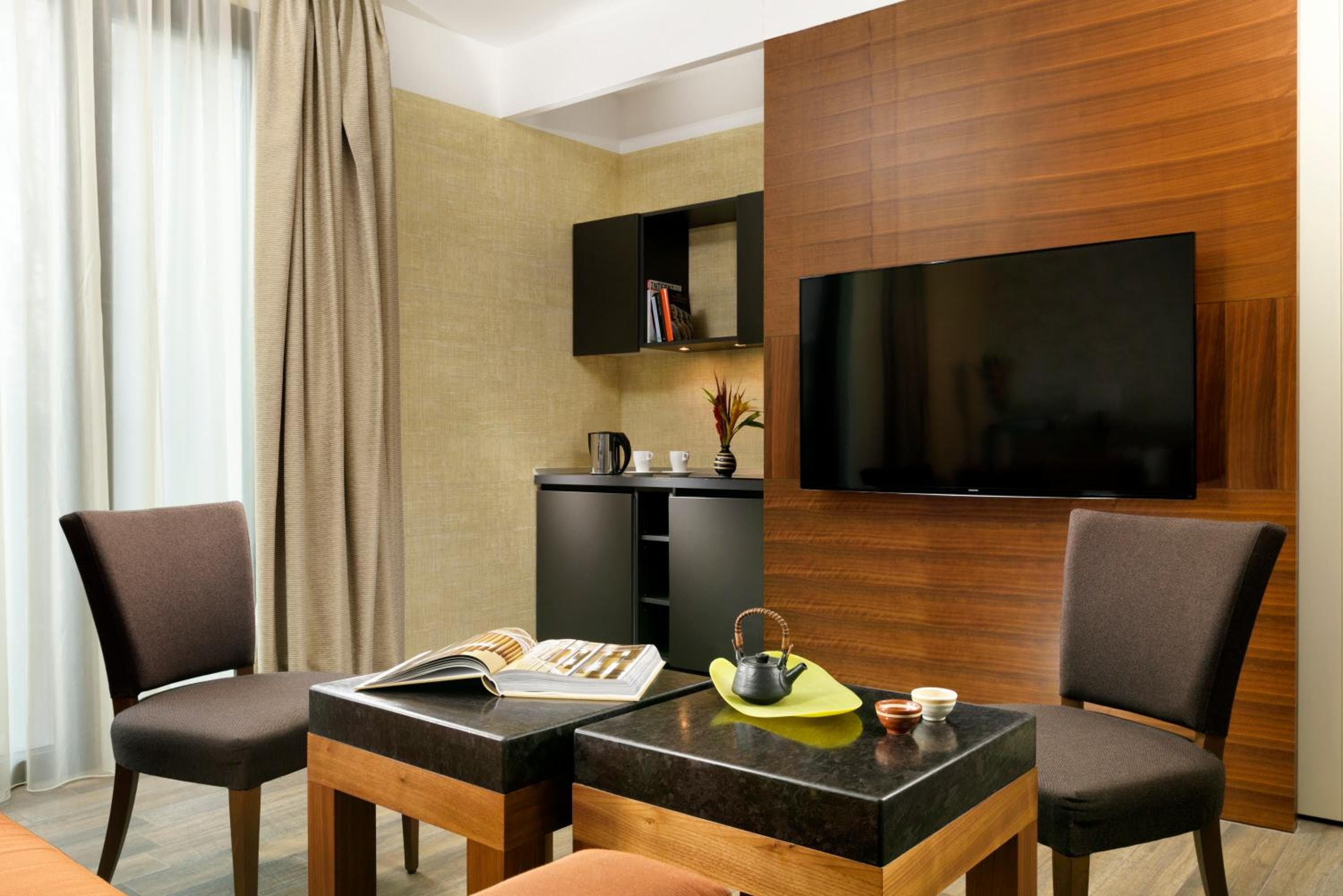 Milan Suite Hotel — 19