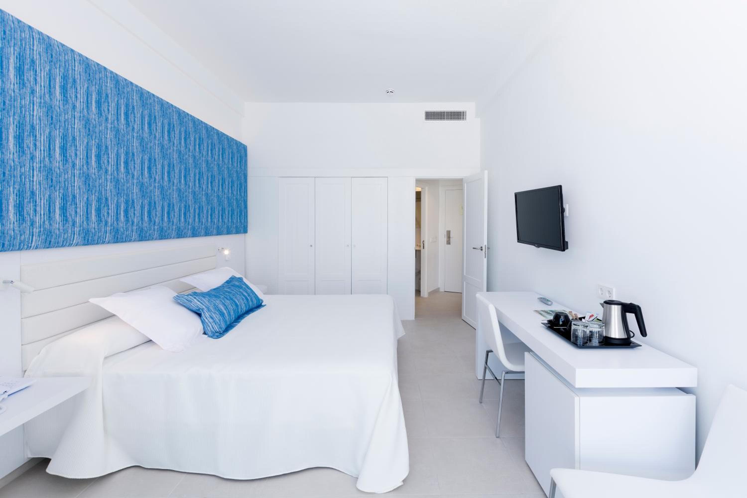 Reverence Mare Hotel - Adults Only — 10