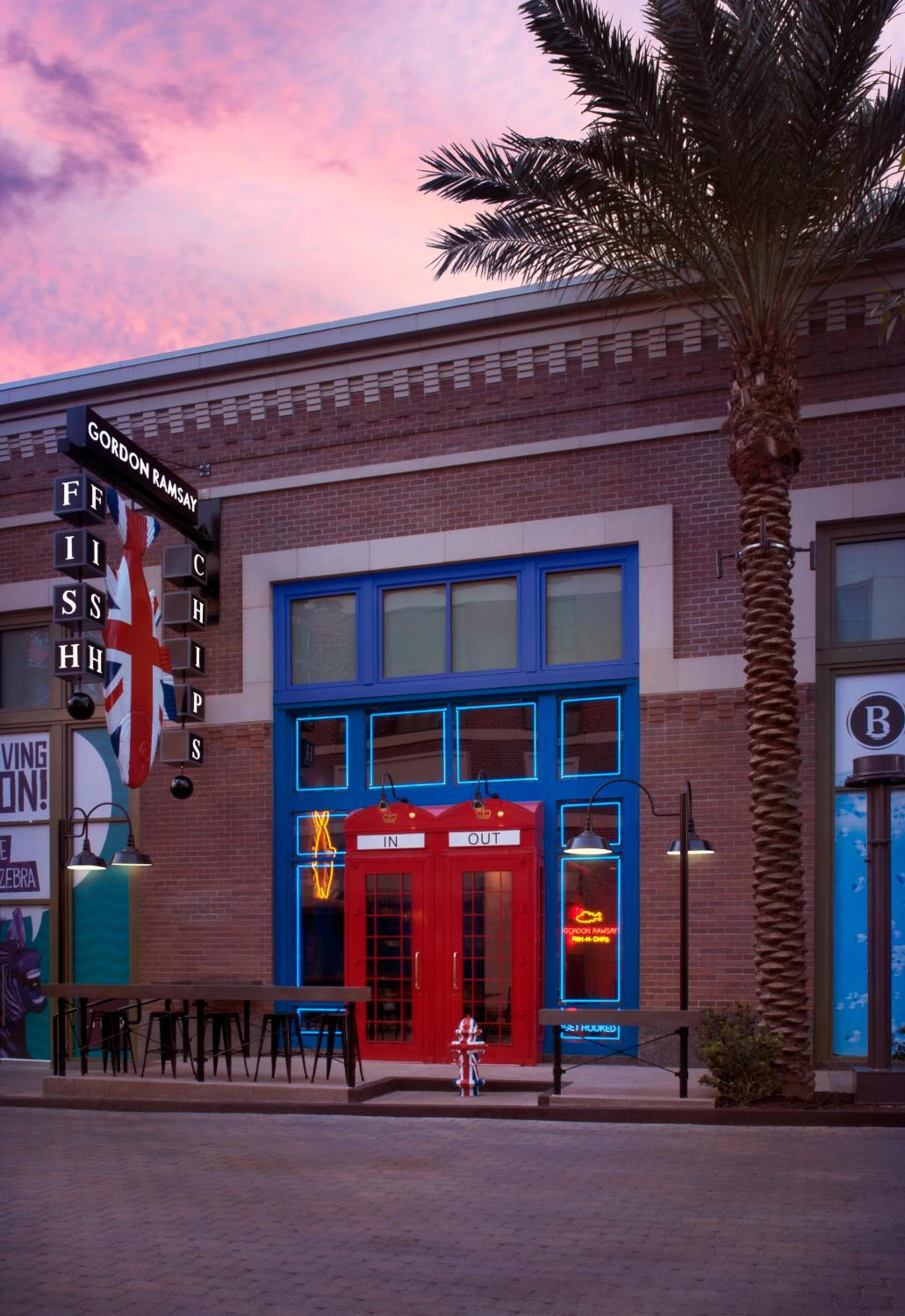 El hotel y casino LINQ — 23