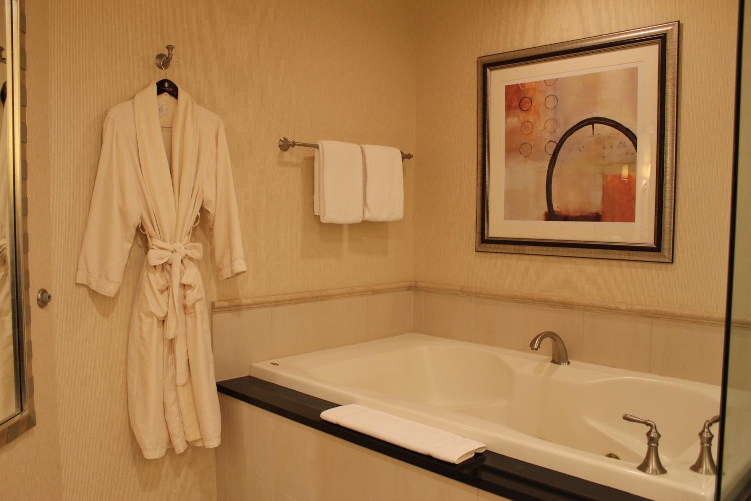 Luxury Suites International im The Signature — 24