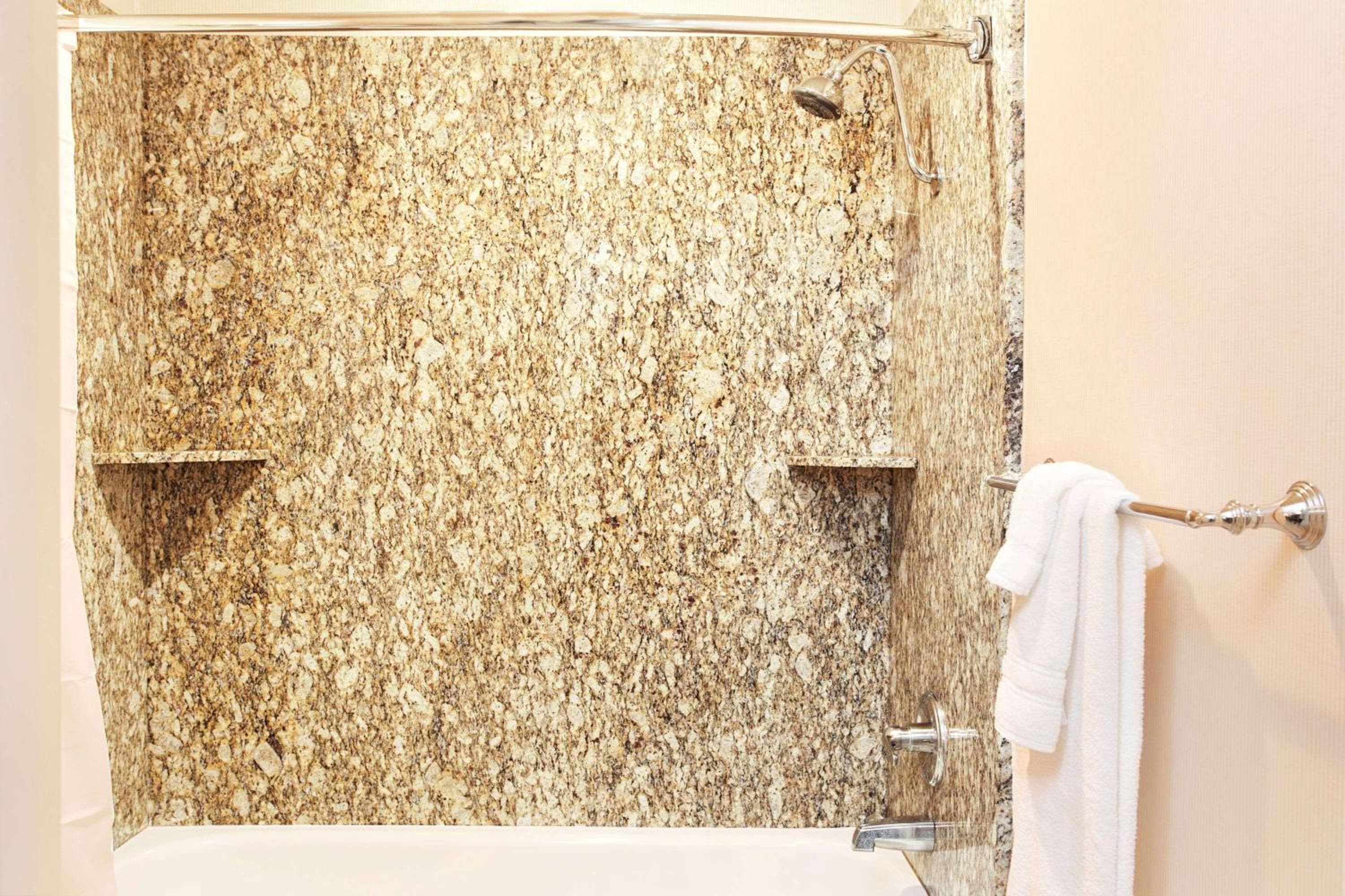 Travelodge by Wyndham Culver City — 19
