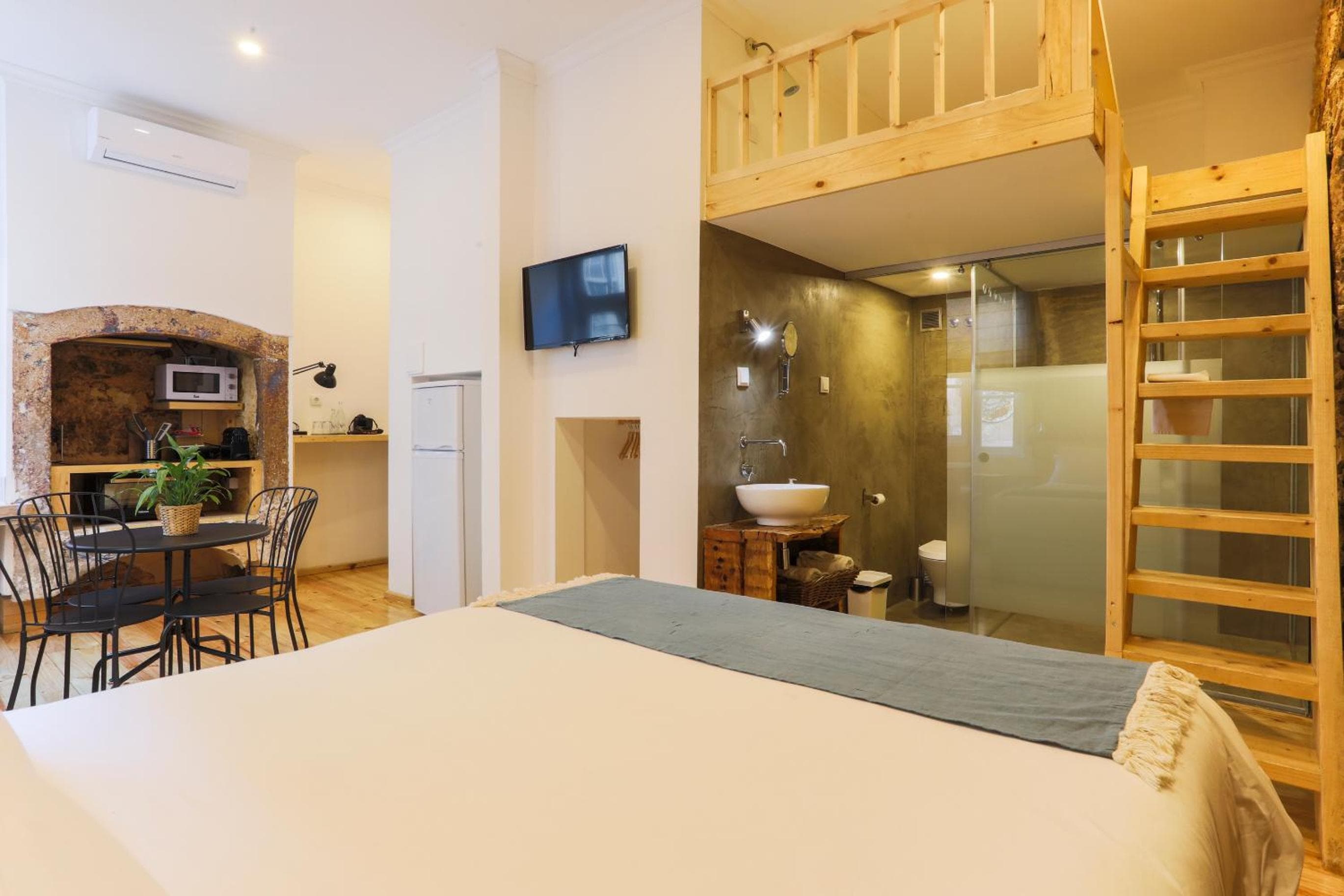 262 Boutique Hotel — 18