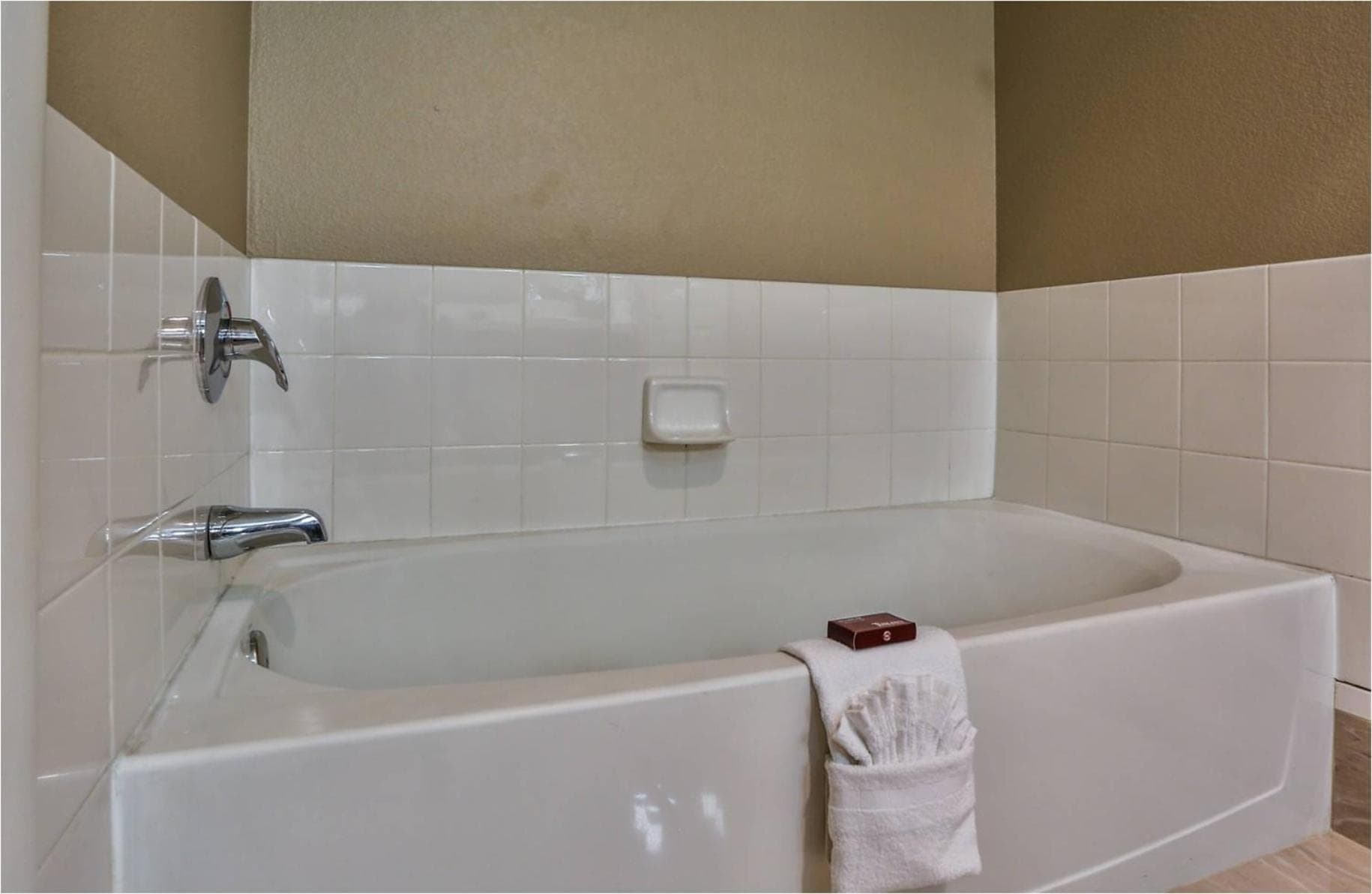 Tuscany Suites & Casino — 21