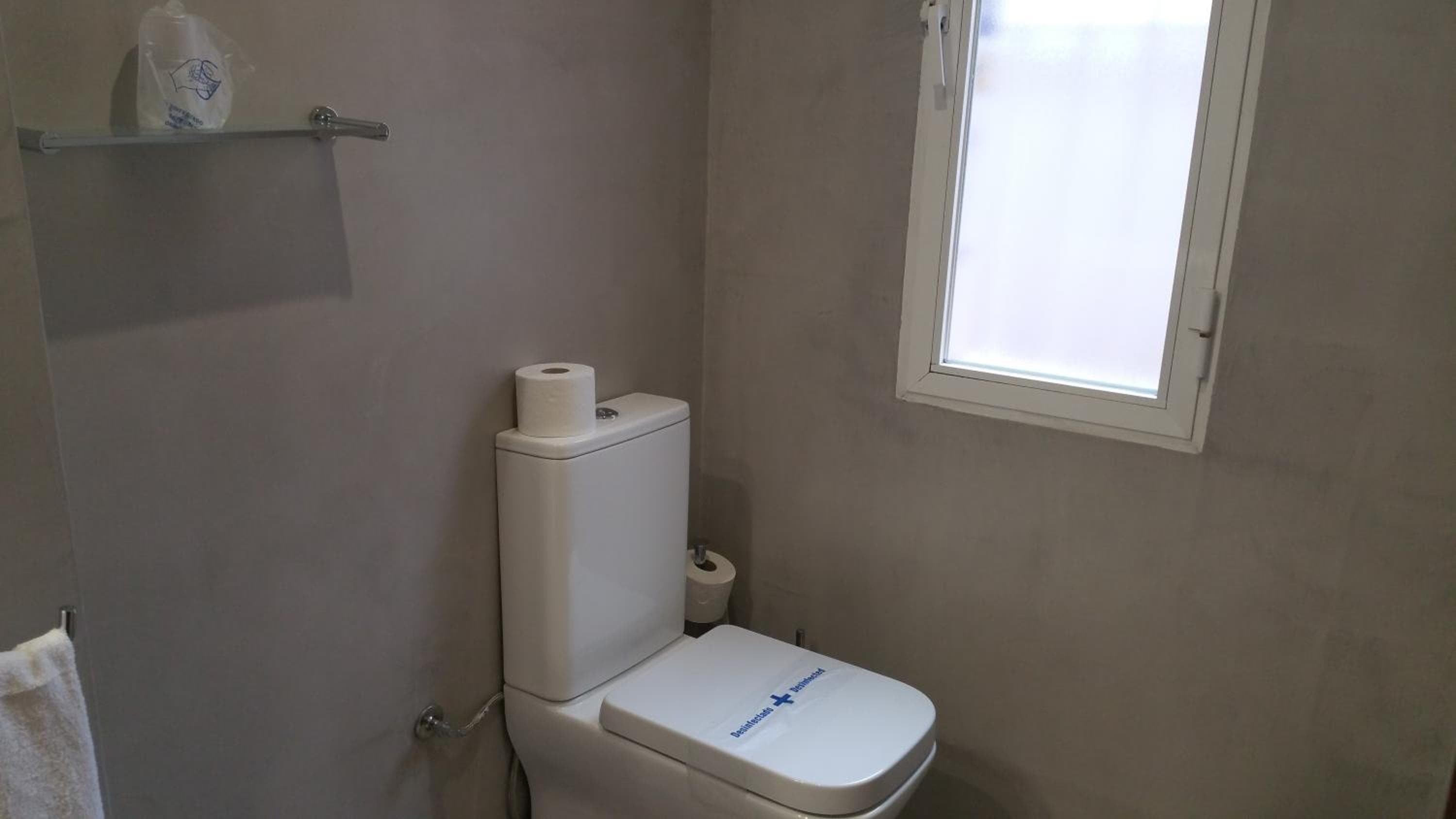 Hostal Tilos — 28