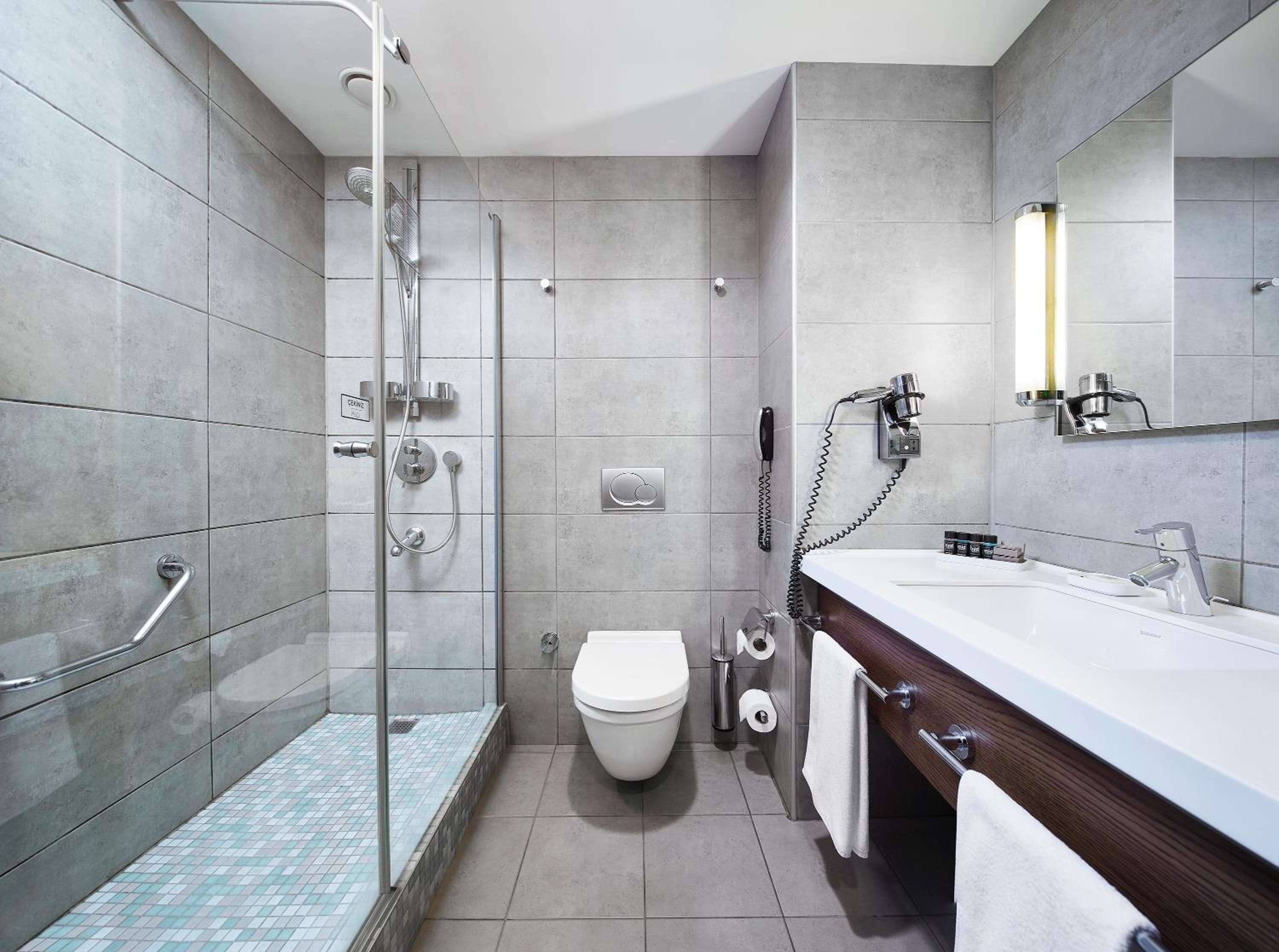 Midtown Hotel — 19