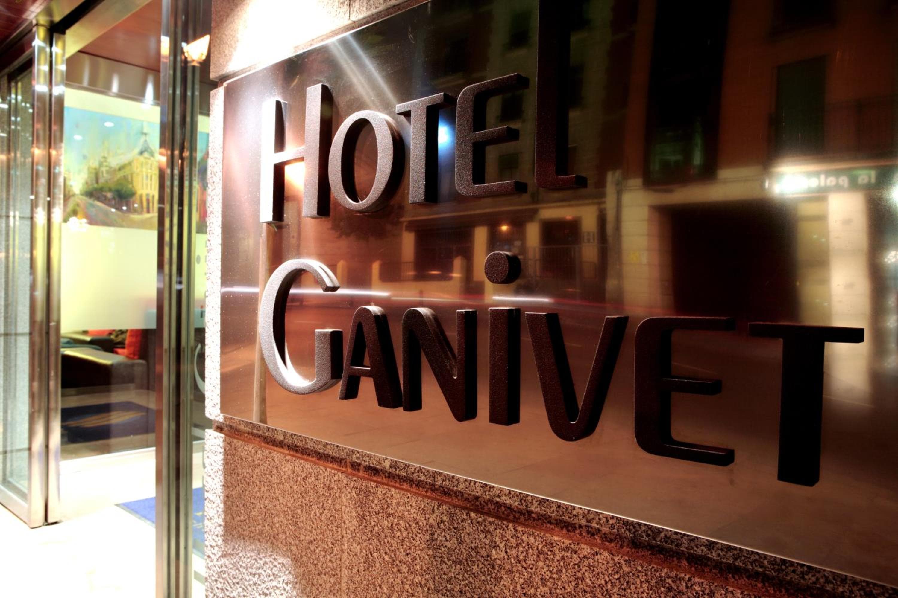 Porcel Ganivet — 16