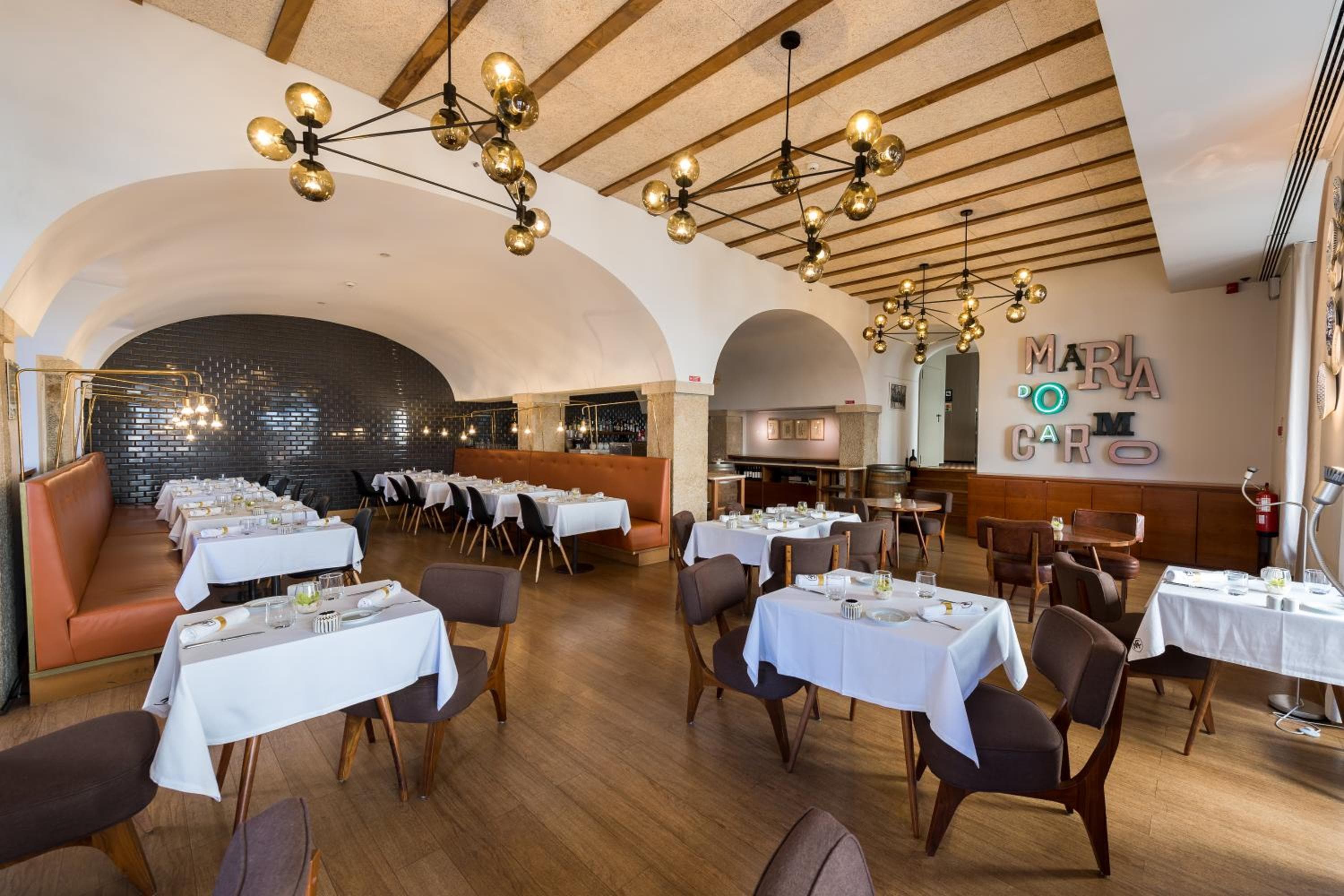 Lisbona Carmo Hotel — 13