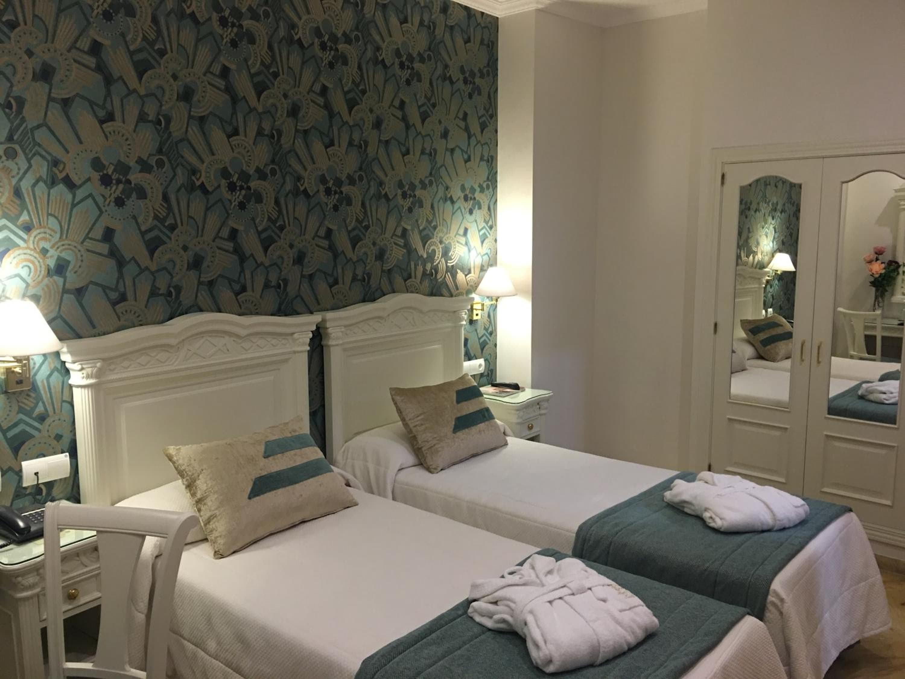 Adriano Boutique Sevilla — 13