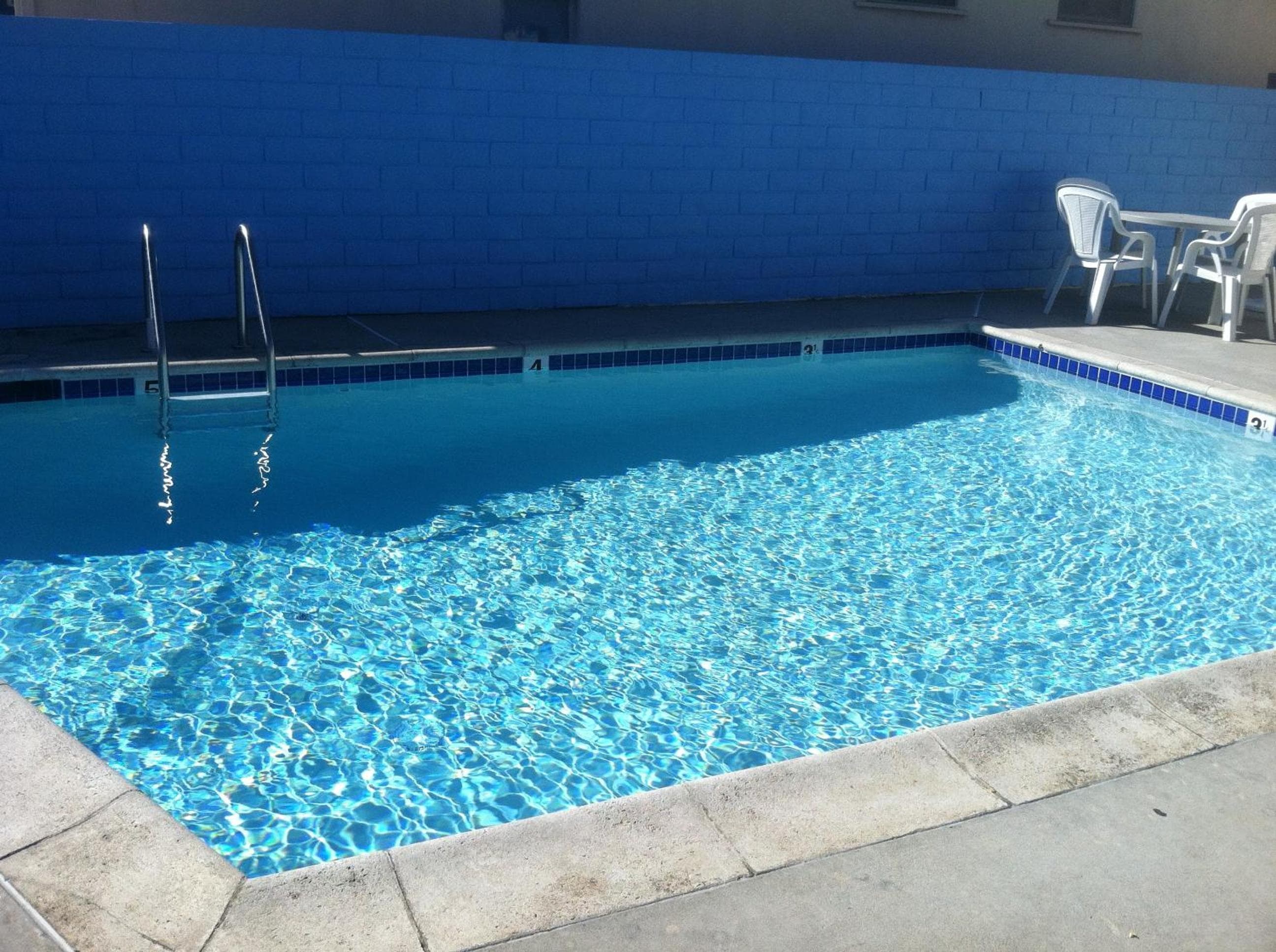 Jolly Roger Hotel — 10