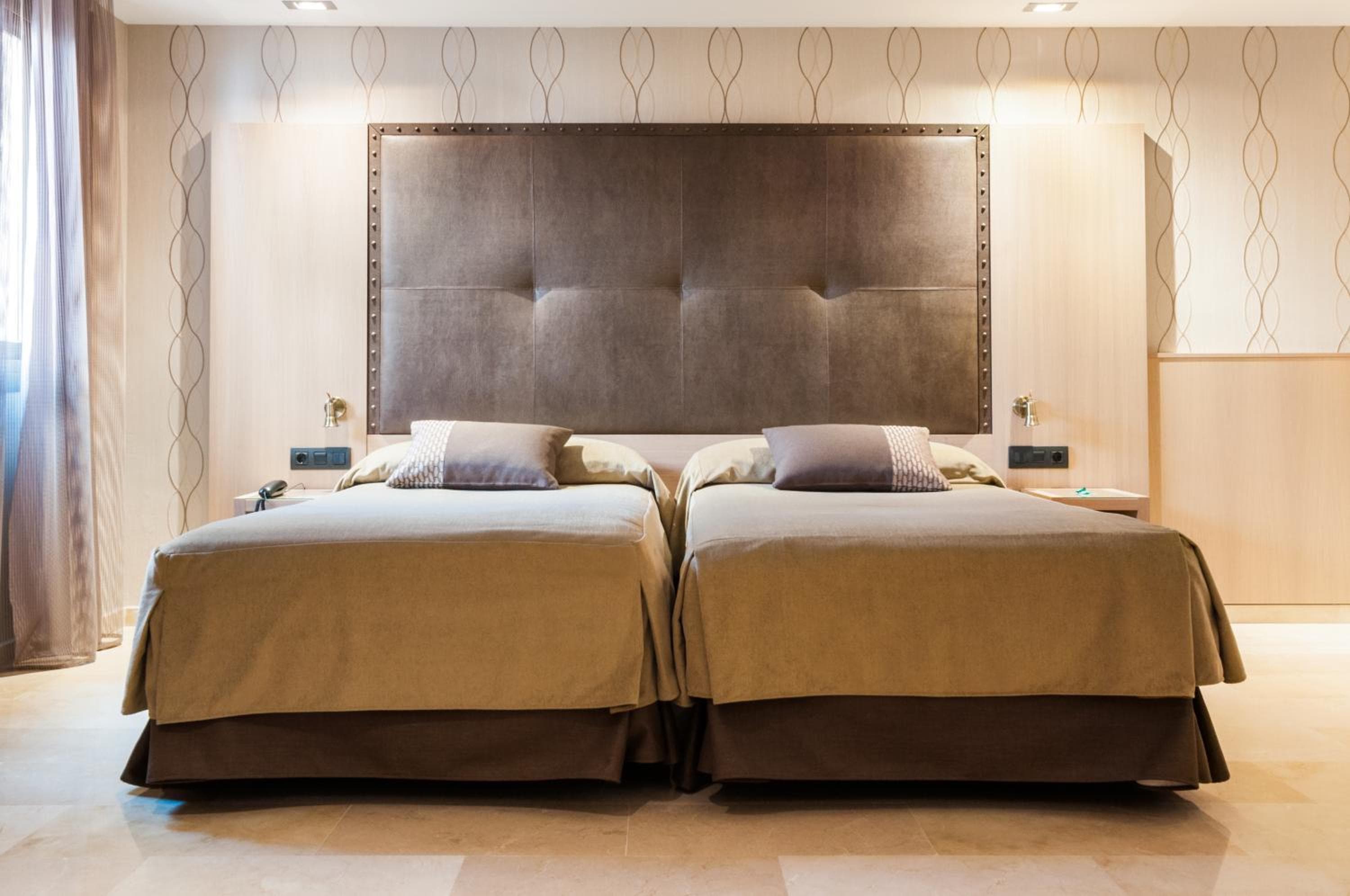 Gran Hotel Barcino — 10