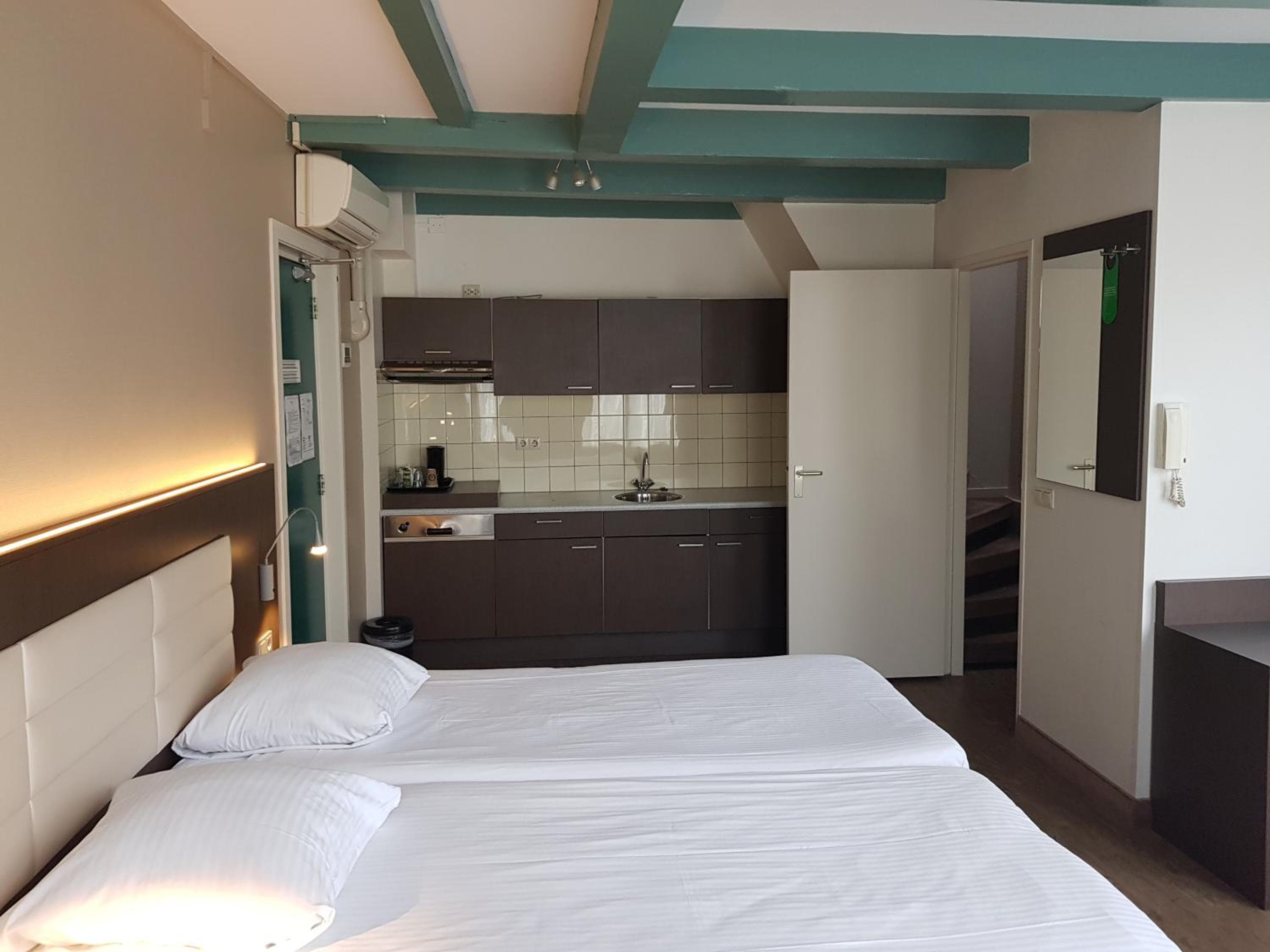 Avenue Hotel — 12