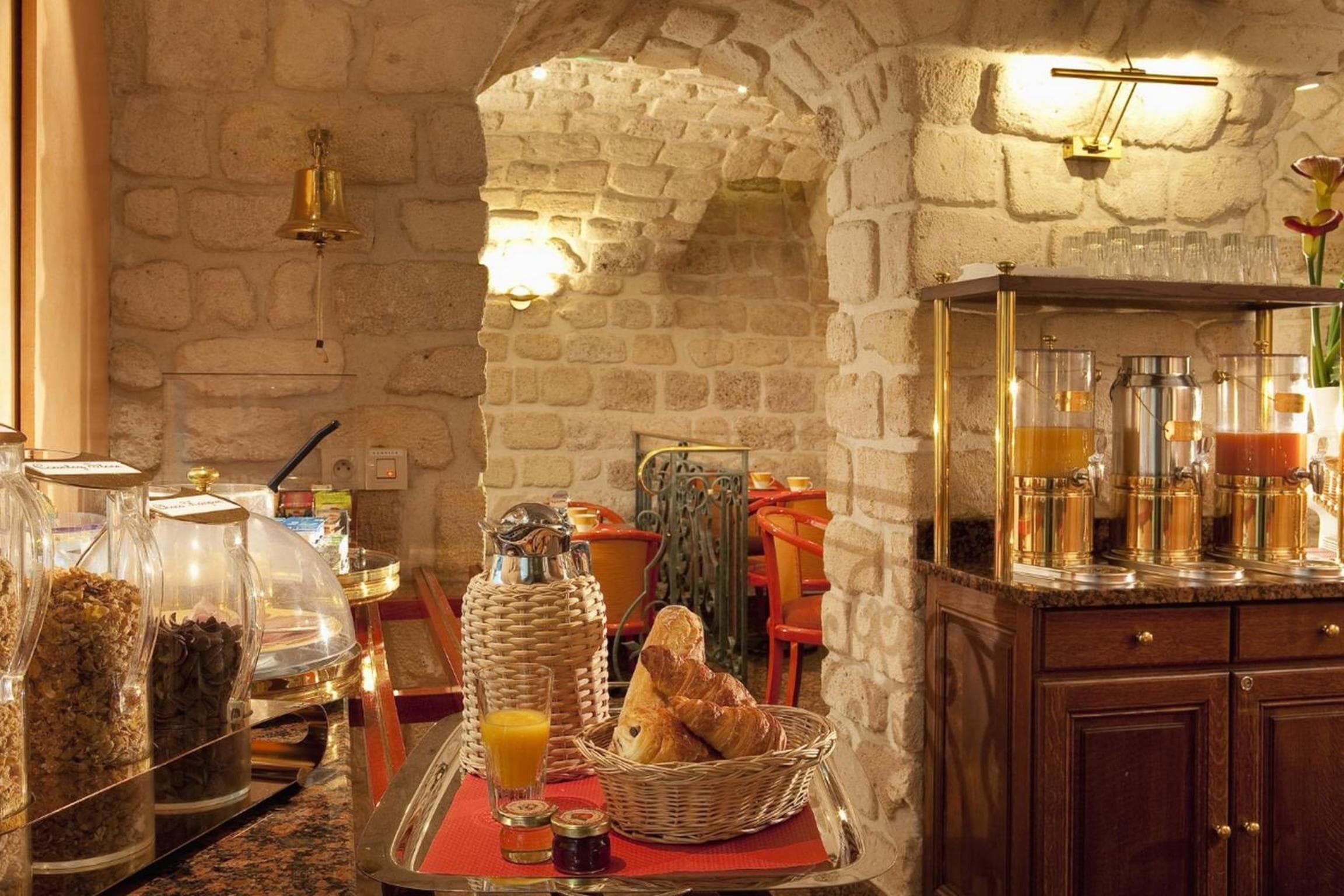 Hotel Duquesne Eiffel — 11