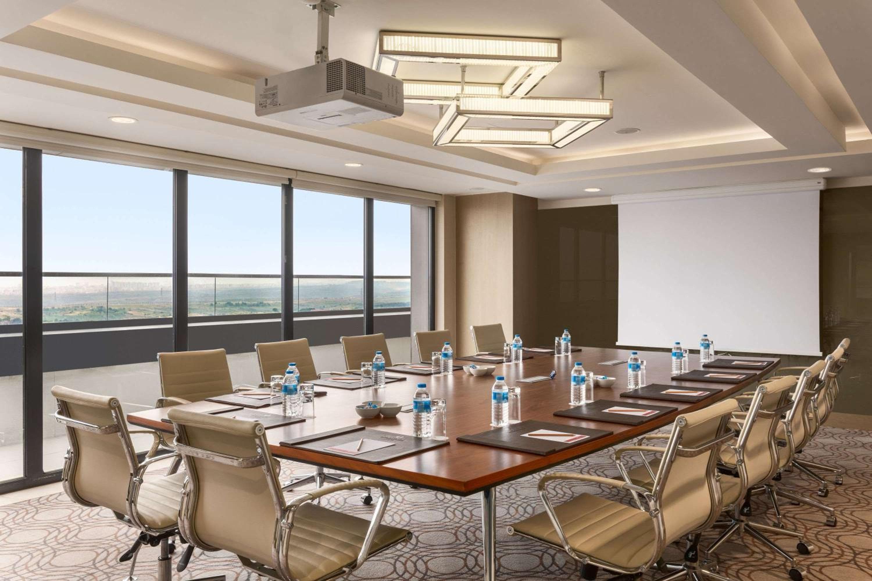 Ramada Plaza By Wyndham Istanbul Tekstilkent — 11