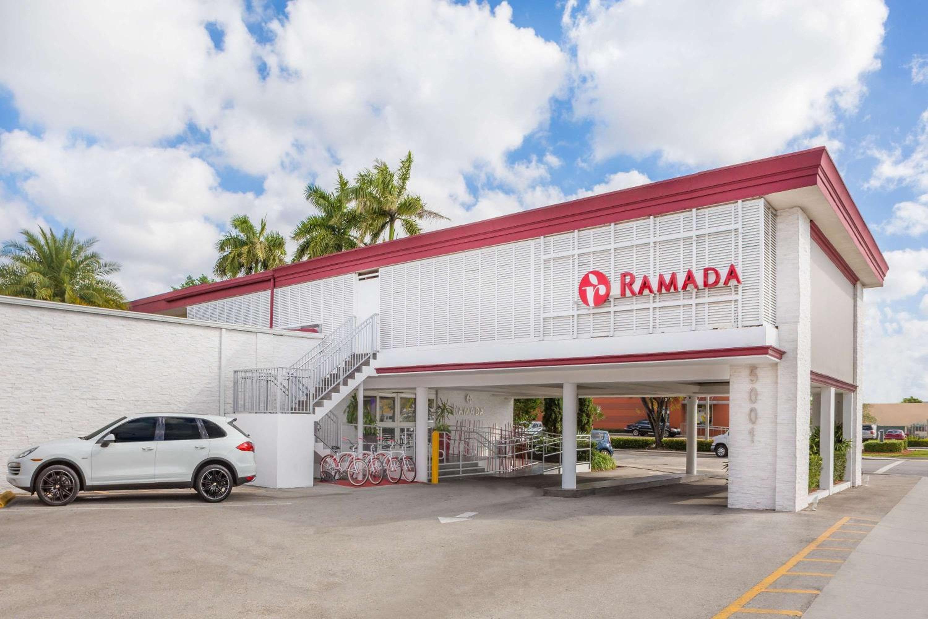 Ramada by Wyndham Miami Springs/Aeropuerto Internacional de Miami — 1
