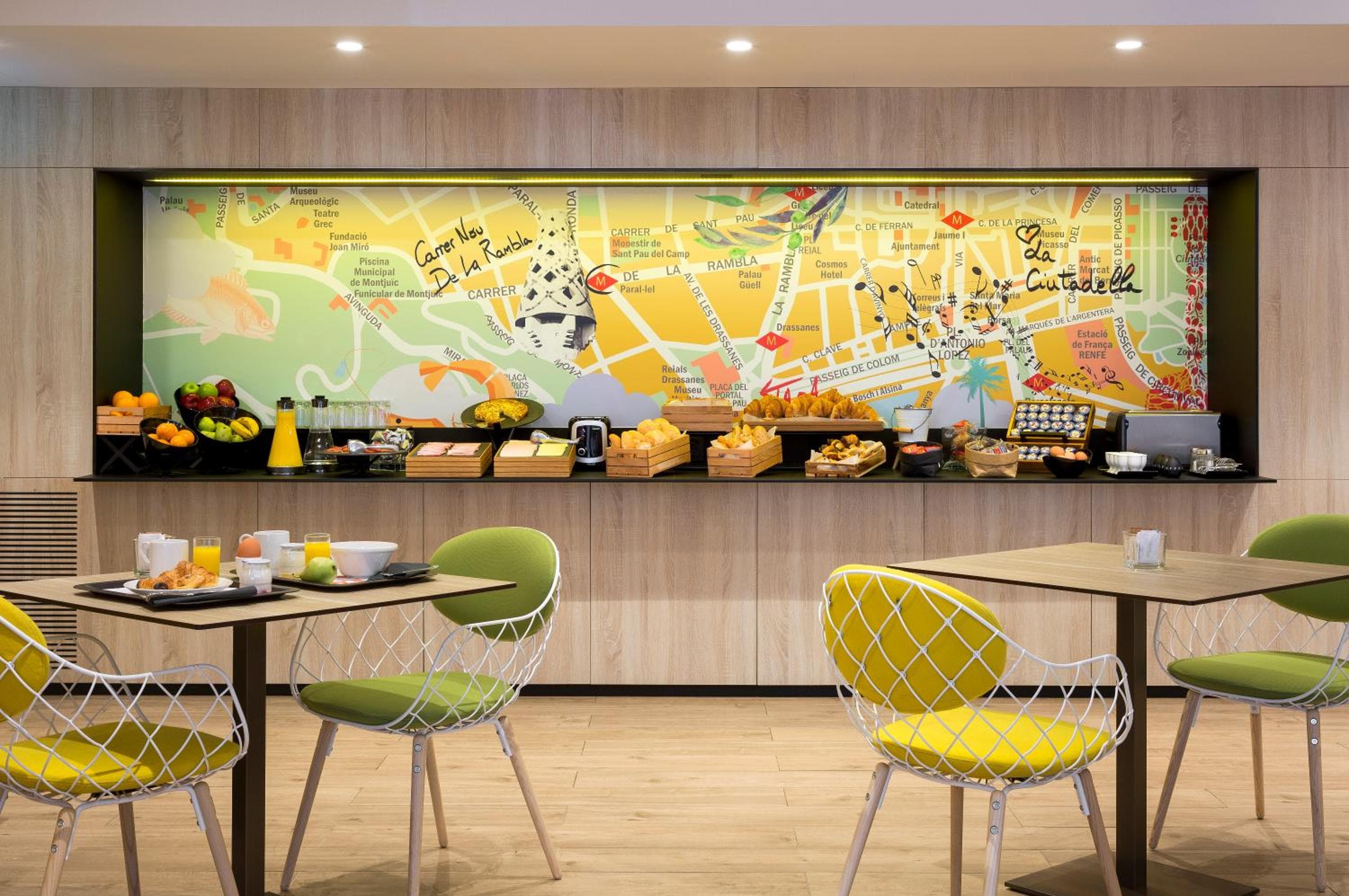Citadines Ramblas Barcelona — 17