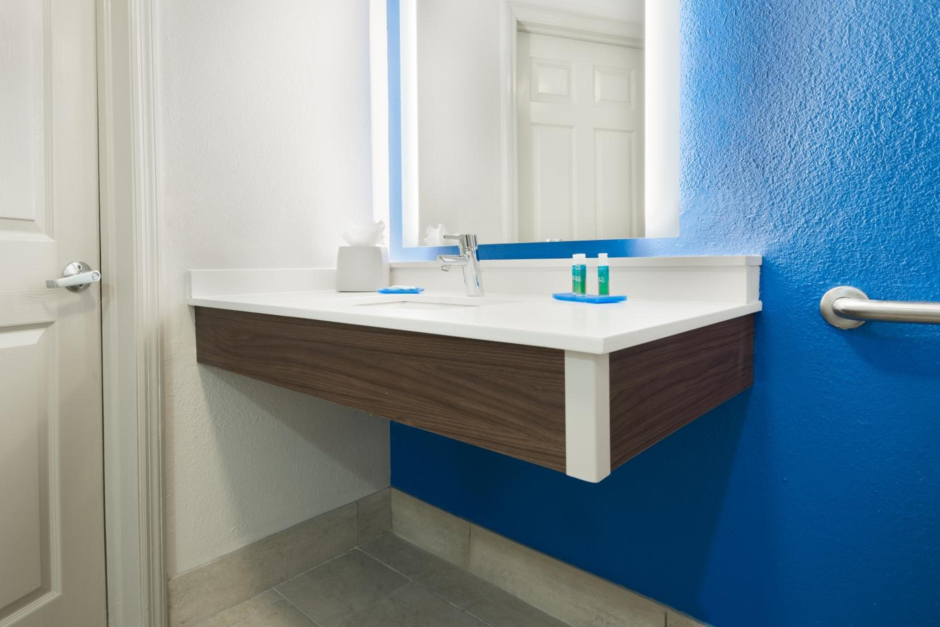 Holiday Inn Express & Suites: Universal Orlando más cercano, un hotel IHG — 11